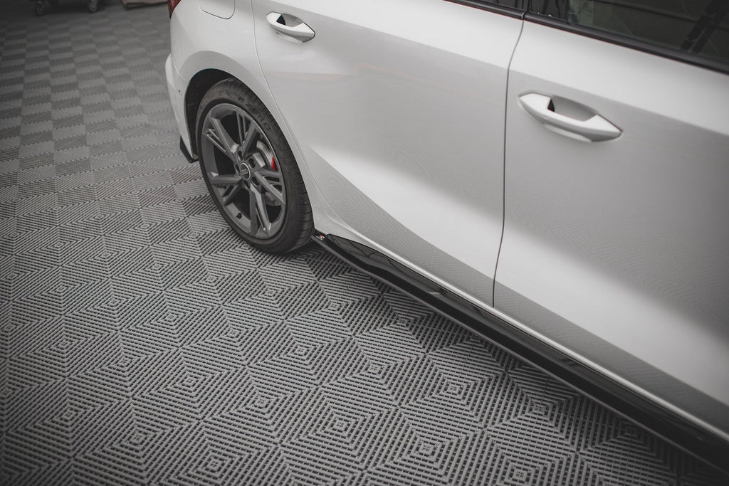Taloneras Street Pro V.1 Audi S3 / A3 S-Line 8Y / 8Y Facelift
