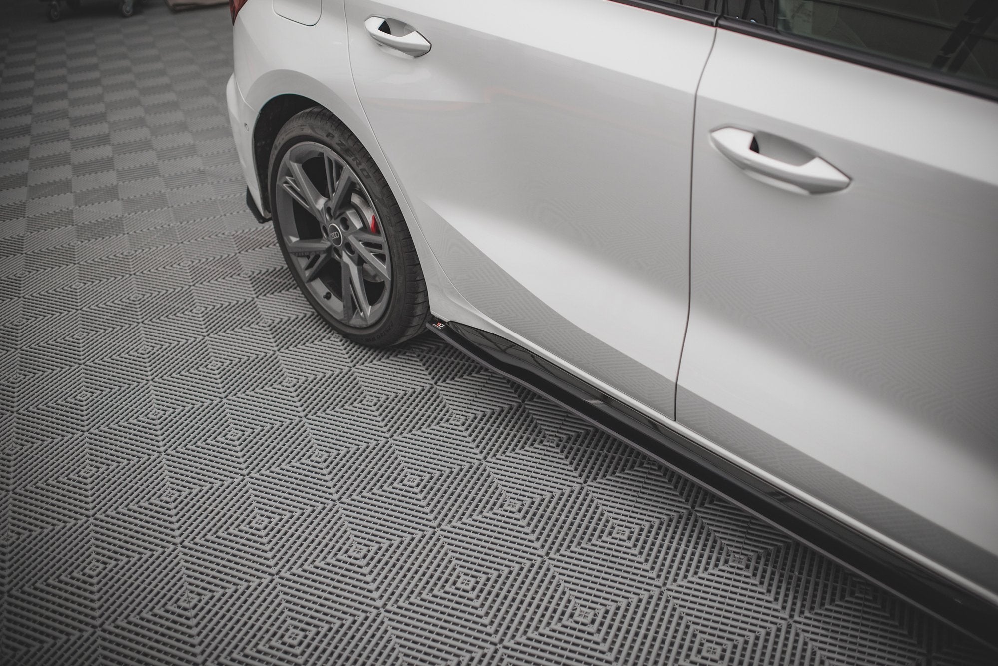 Taloneras Street Pro V.1 Audi S3 / A3 S-Line 8Y / 8Y Facelift