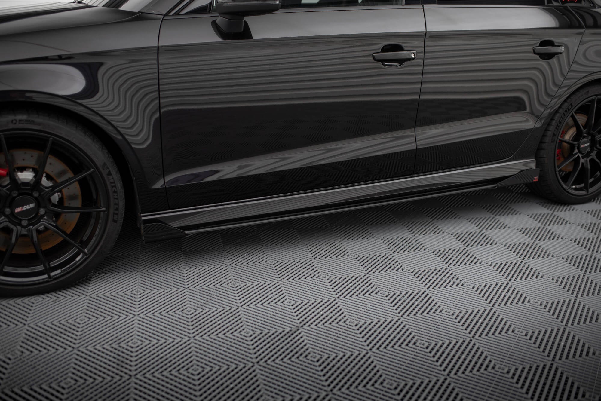 Taloneras Street Pro V.1 + Flaps Audi RS3 Berlina / Sedán 8V Facelift