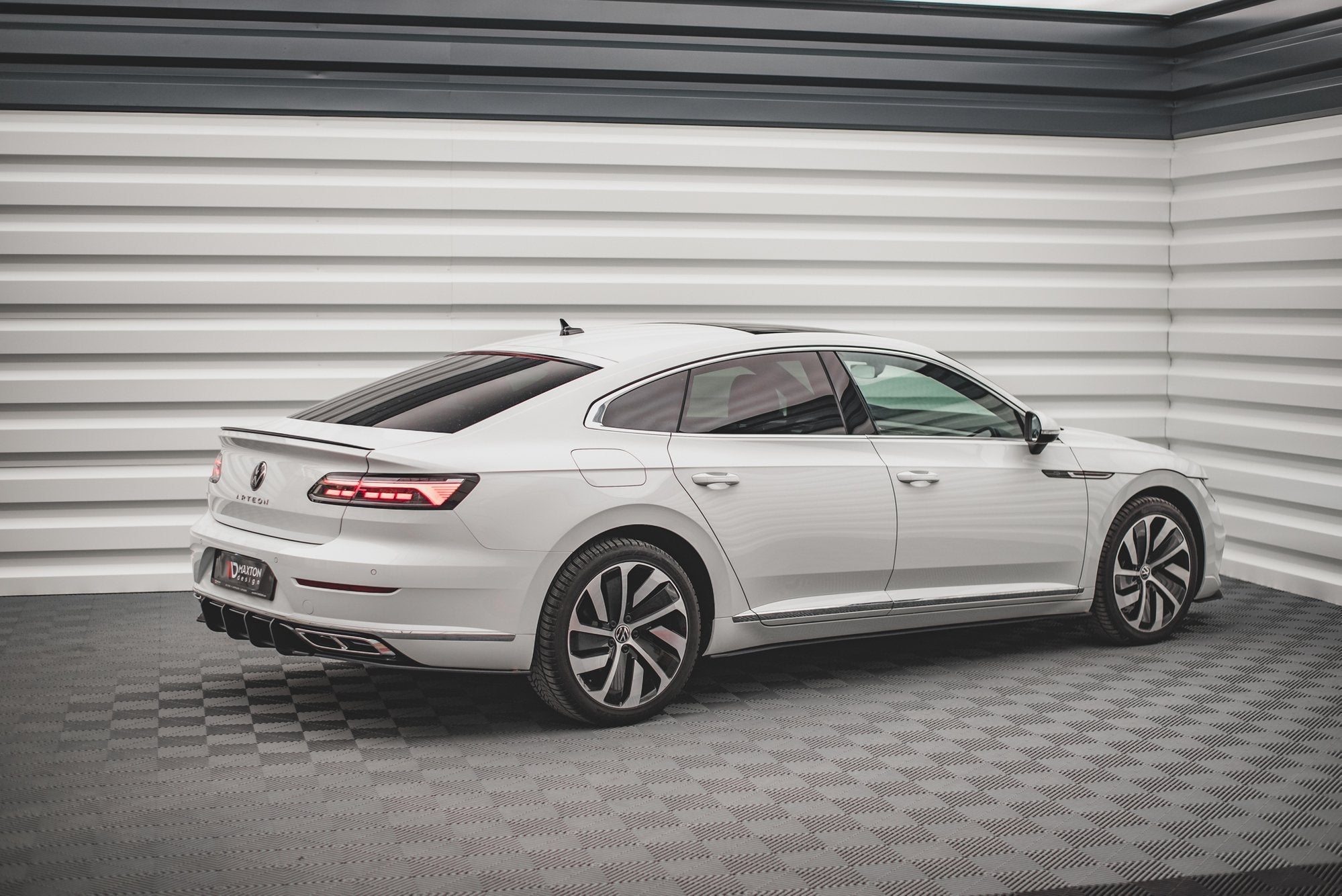 Taloneras Street Pro V.1 Volkswagen Arteon R / R-Line Berlina / Sedán / Shooting Brake Mk1 Facelift