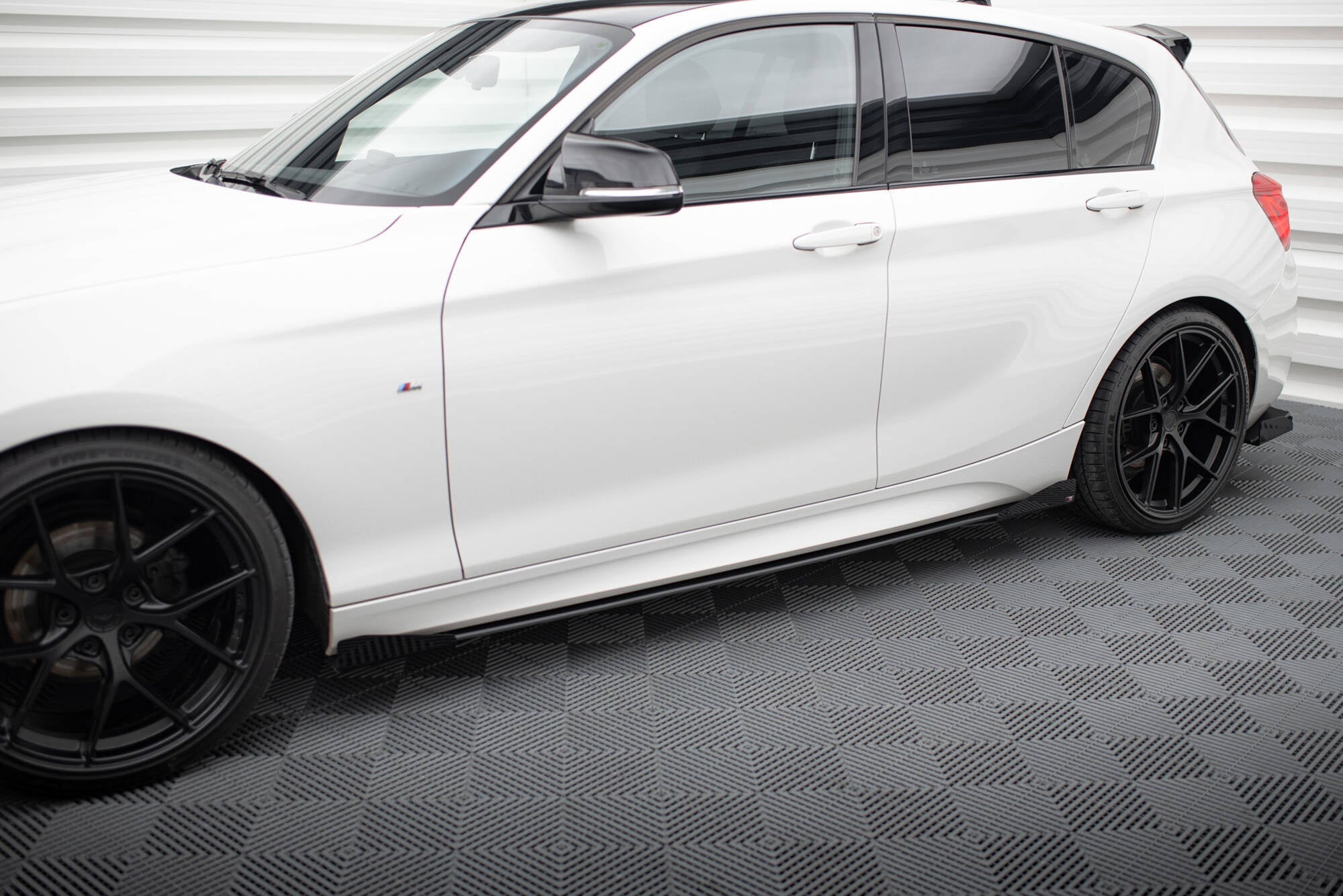 Taloneras Street Pro V.2 + Flaps BMW Serie 1 F20 M135i / M140i / M-Pack