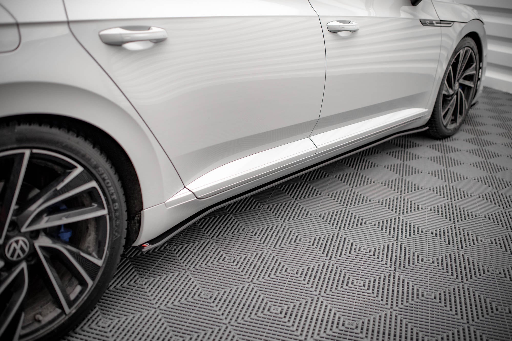 Taloneras Street Pro V.2 Volkswagen Arteon R / R-Line Berlina / Sedán / Shooting Brake Mk1 Facelift