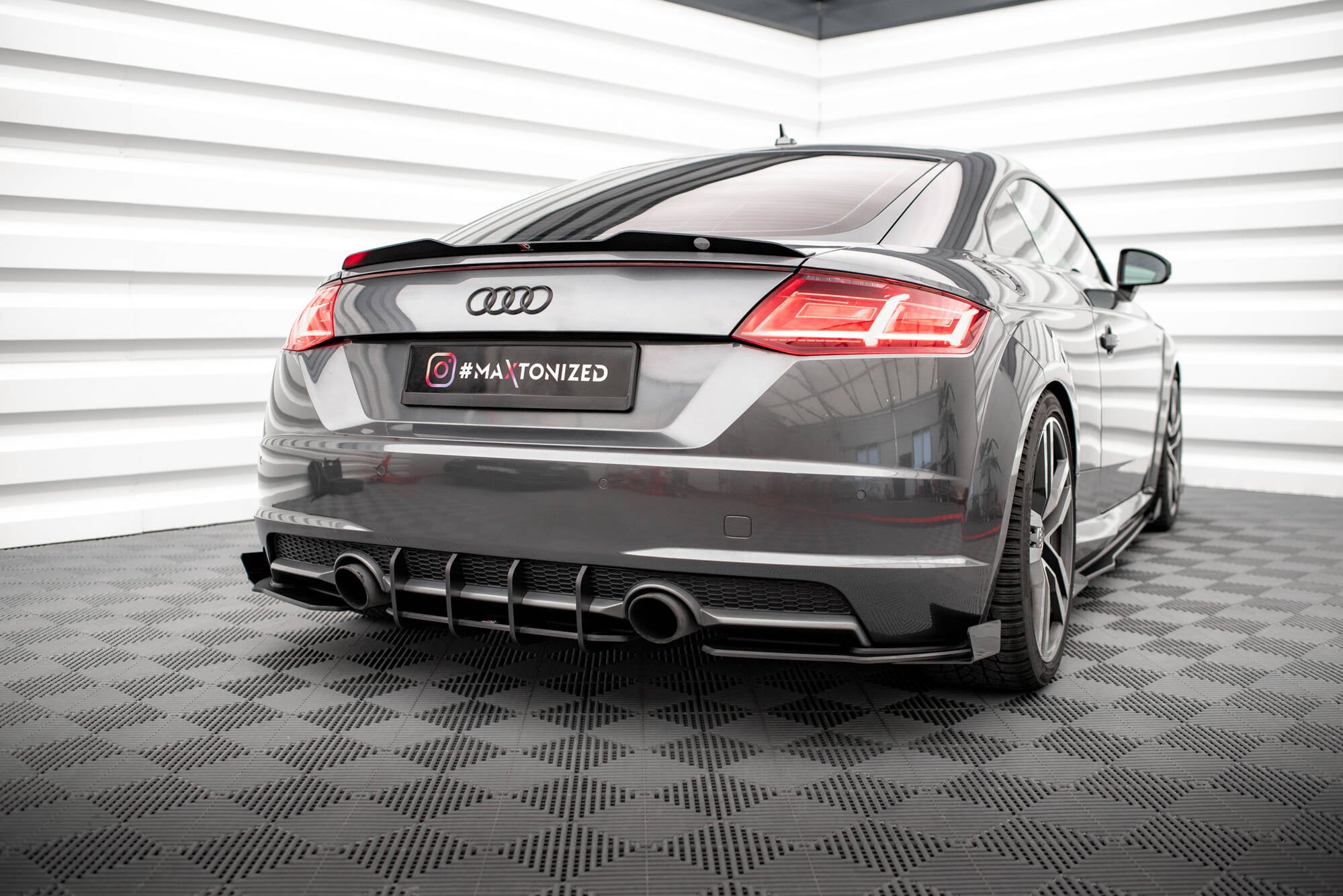 Difusor Street Pro Audi TT S-Line 8s