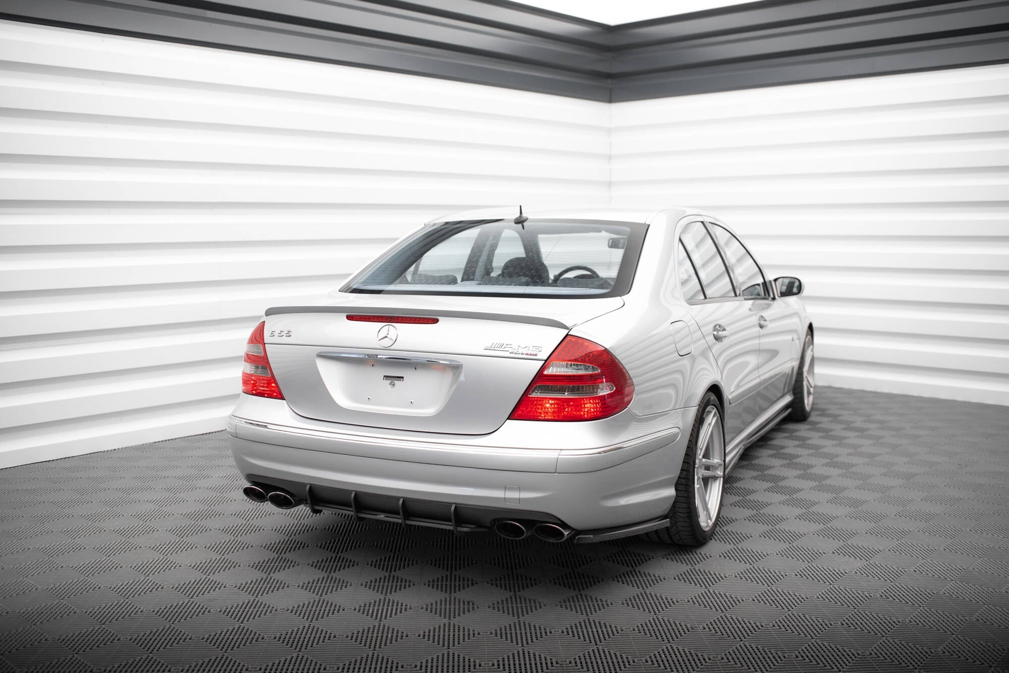 Difusor Street Pro Mercedes-Benz Clase E 55 AMG W211