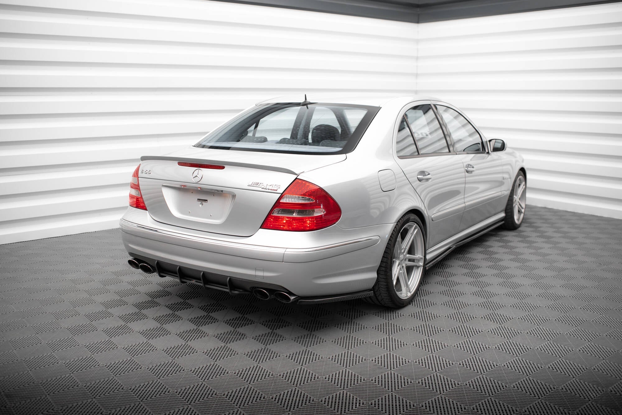 Difusor Street Pro Mercedes-Benz Clase E 55 AMG W211