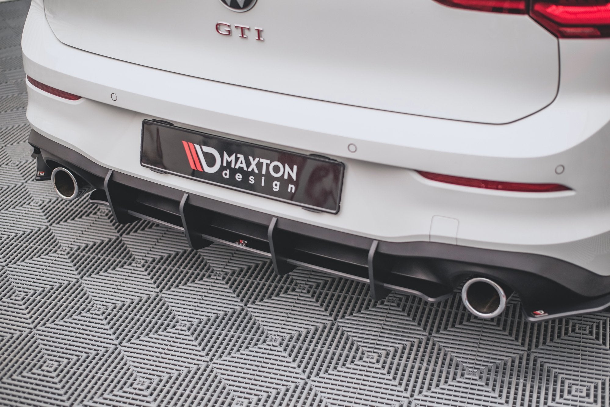 Difusor Street Pro V1 Volkswagen Golf GTI Mk8