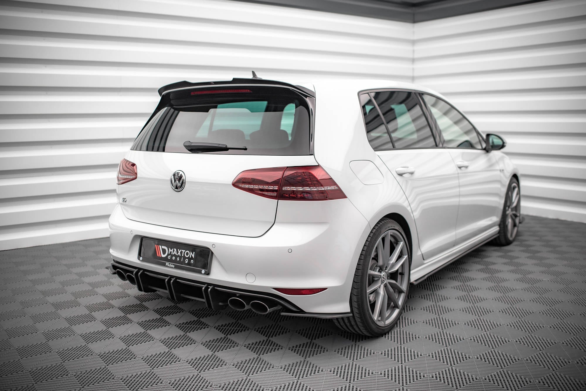 Difusor Street Pro Volkswagen Golf R Mk7