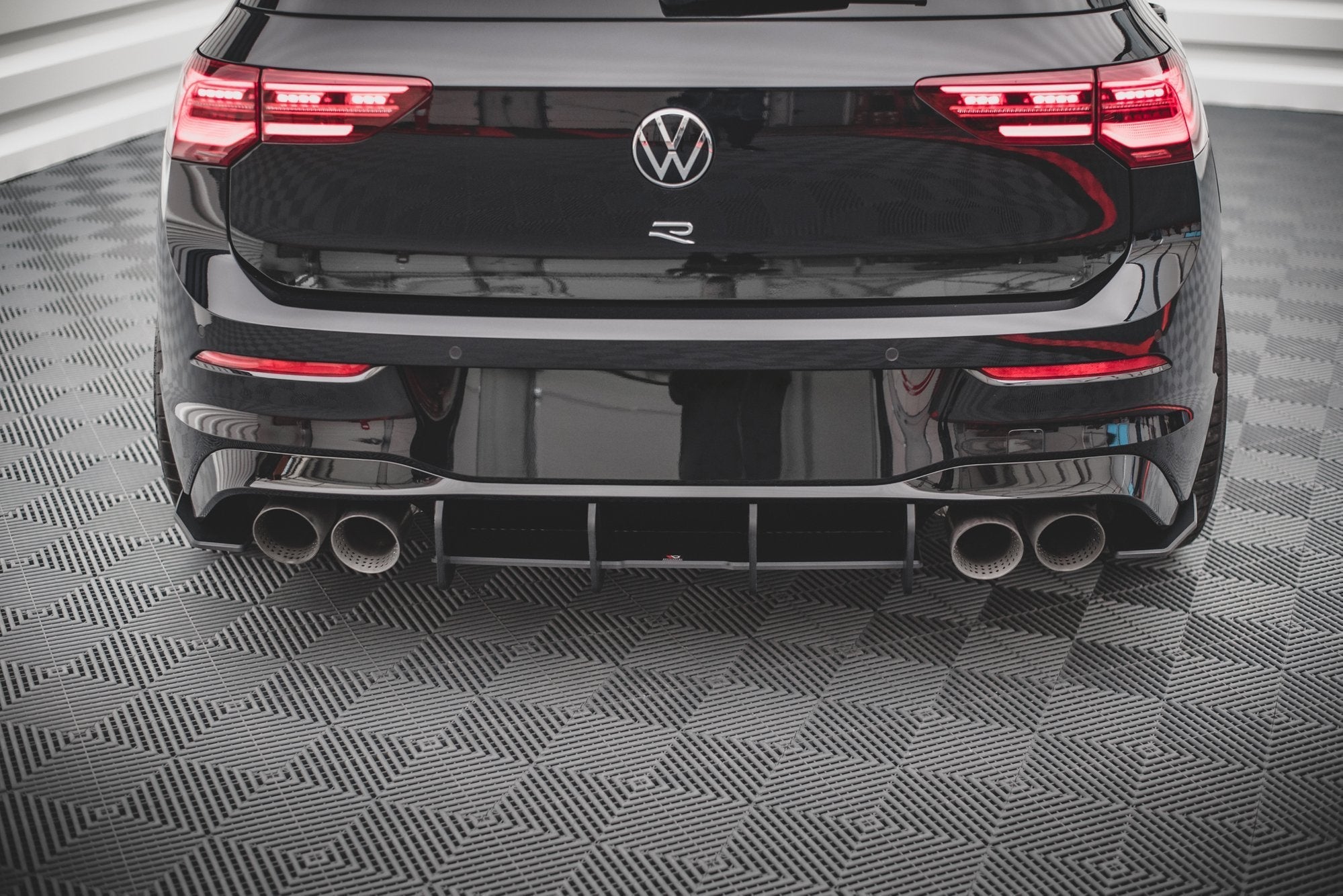 Difusor Street Pro Volkswagen Golf R Mk8
