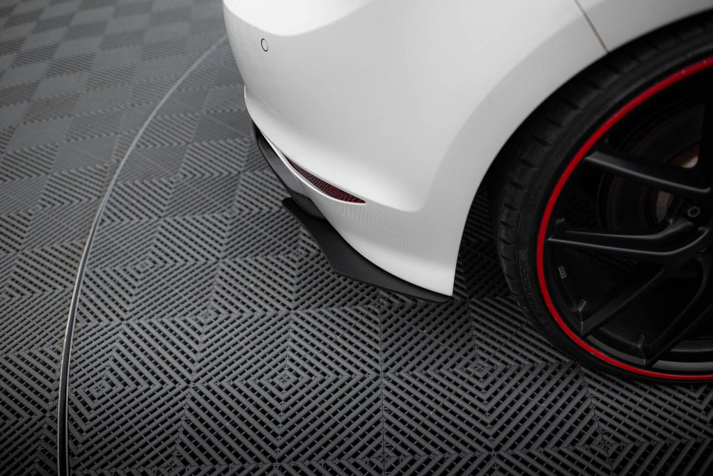 Rear diffuser and rear side splitters VW Golf 7 R Hatchback