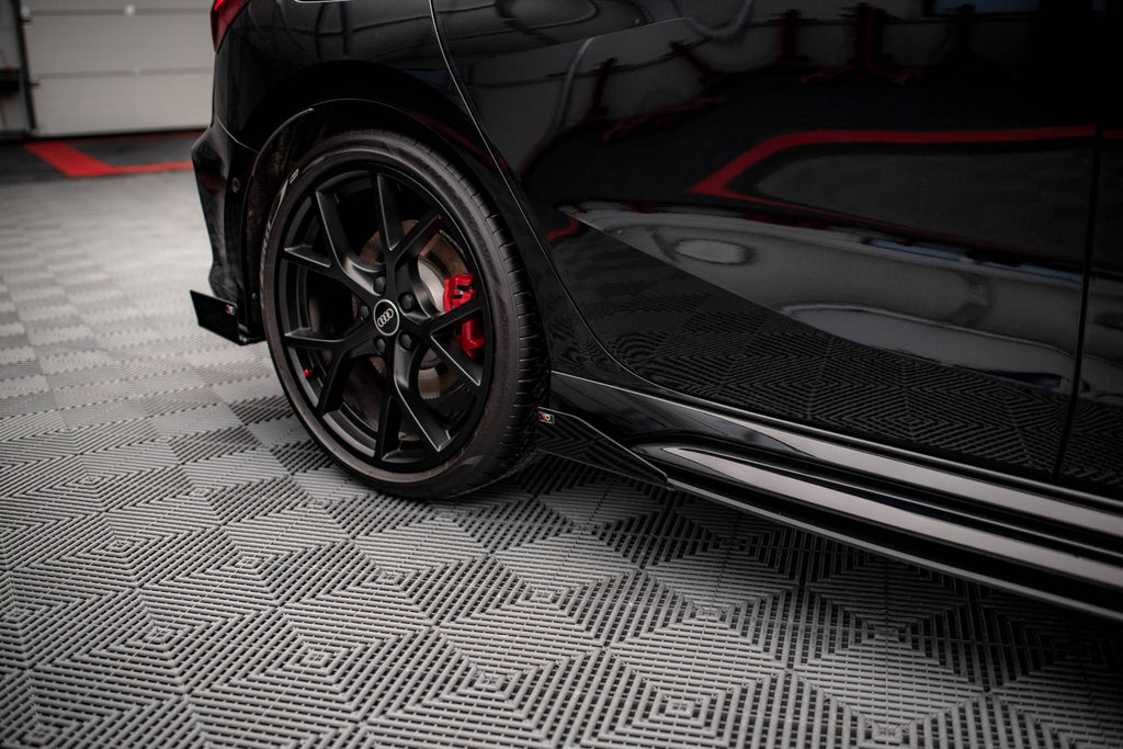 Audi RS3 Sportback 8Y Side Flaps