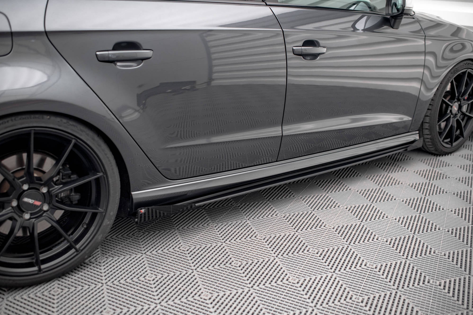 Flaps laterales Audi S3 / A3 S-Line Sportback 8V Facelift