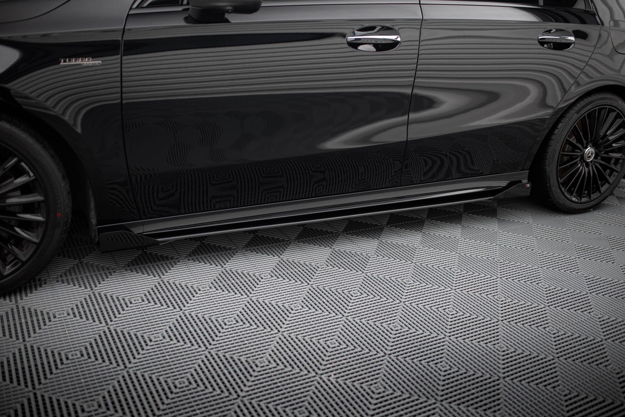 Flaps laterales Mercedes-AMG A35 W177 Facelift