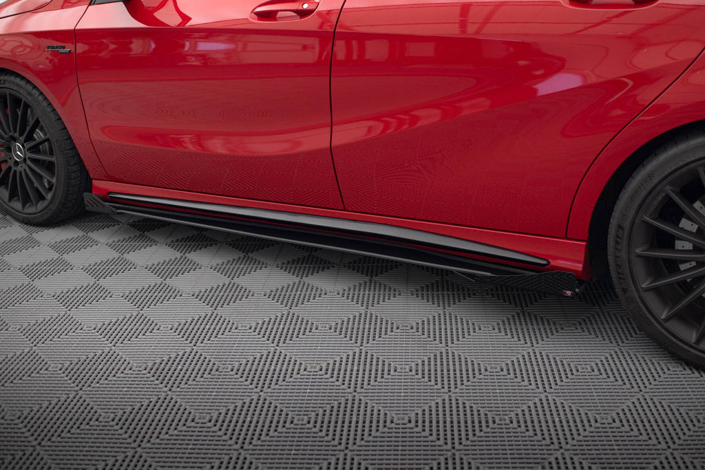 Flaps laterales Mercedes-Benz Clase A 45 AMG W176 Facelift