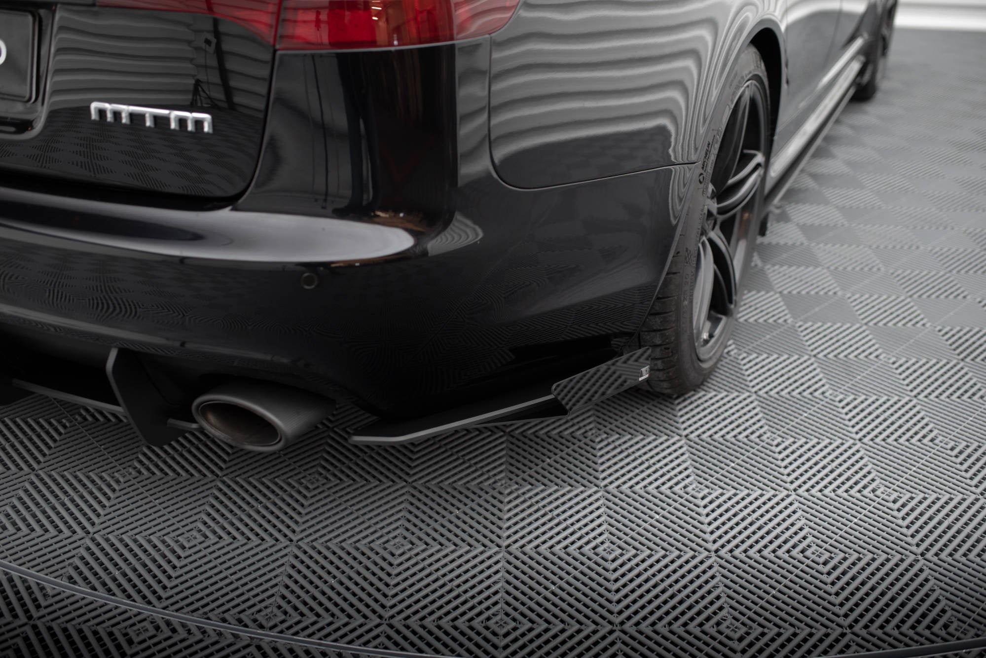 Flaps laterales traseros Audi RS6 Avant C6