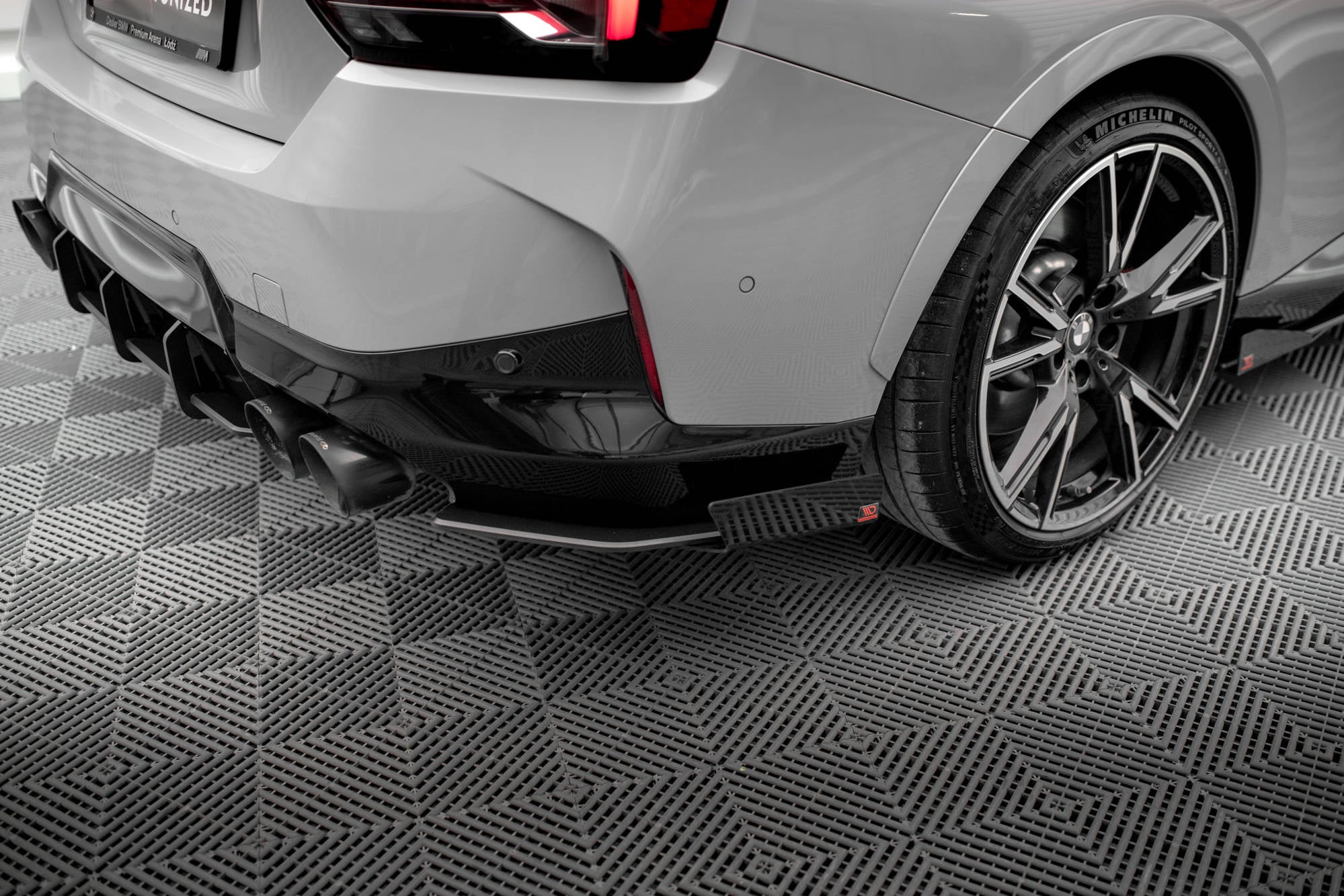 Flaps laterales traseros BMW Serie 2 Coupé M240i G42