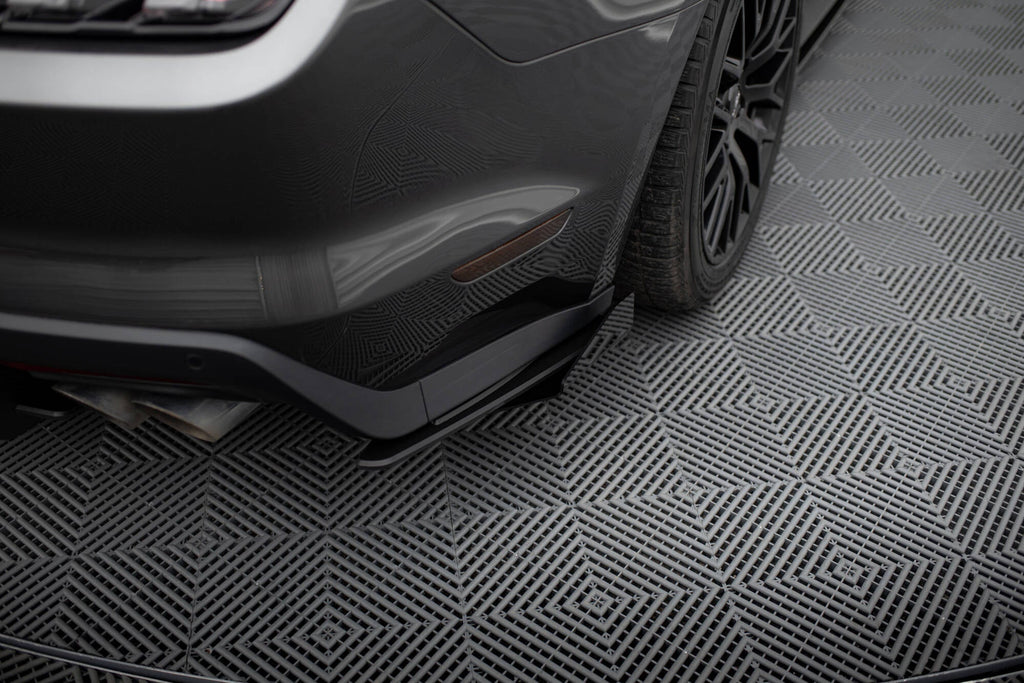 Ford Mustang GT Mk6 rear side flaps