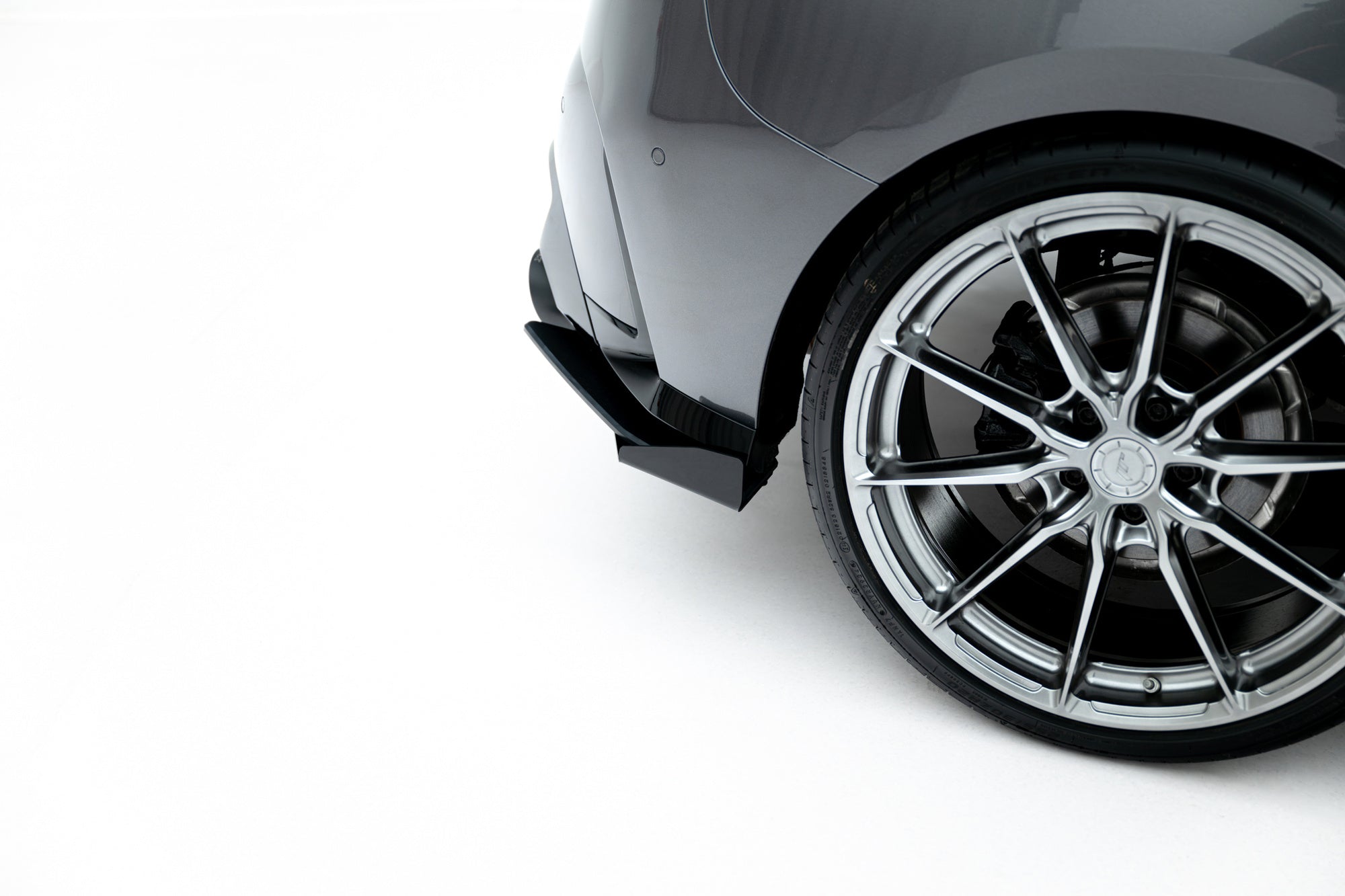Flaps laterales traseros V.1 BMW M135i F70