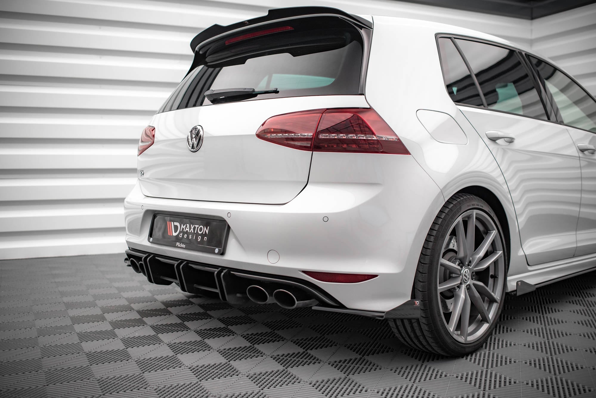 Flaps laterales traseros Volkswagen Golf R Mk7