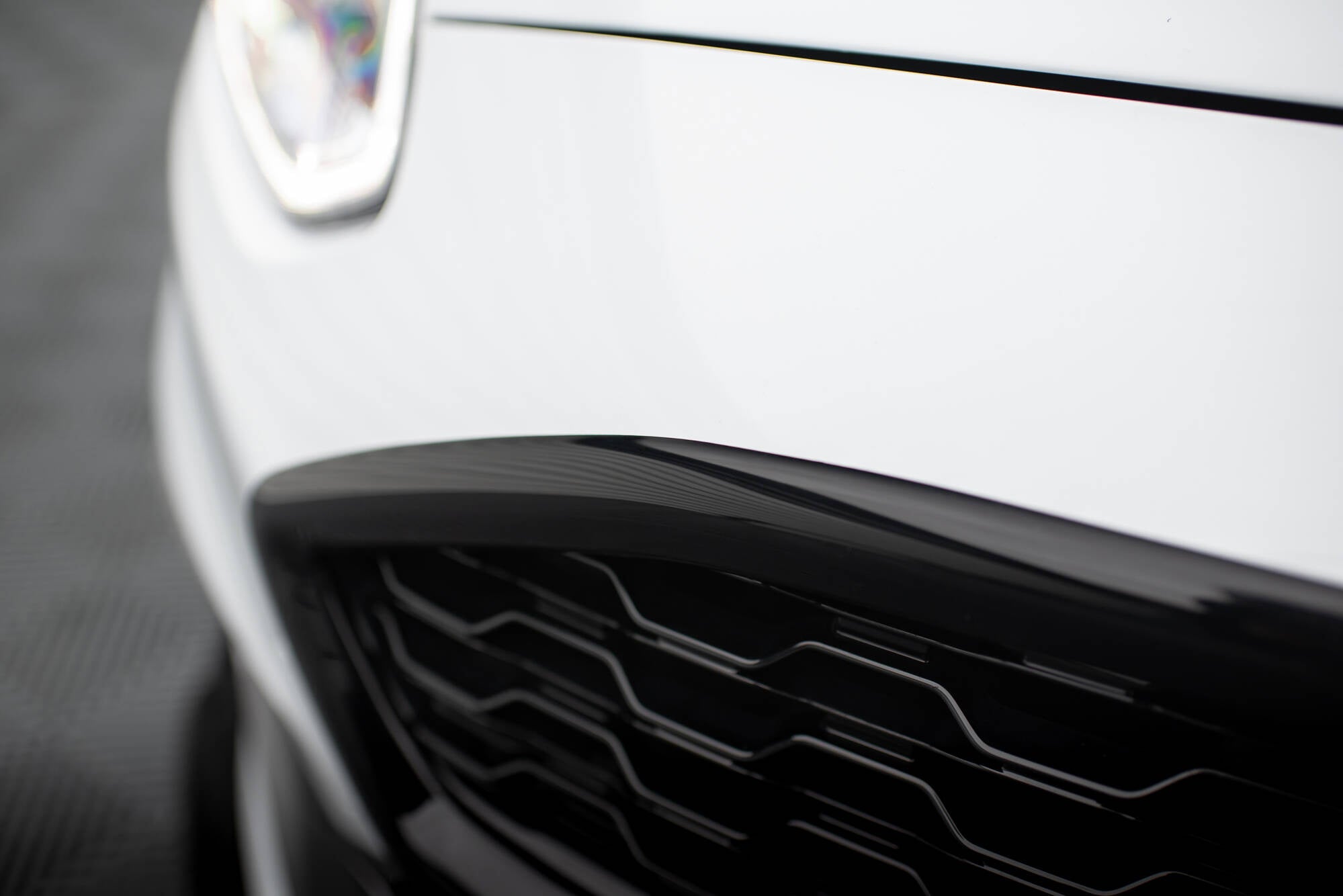 Grill delantero Ford Fiesta ST / ST-Line Mk8