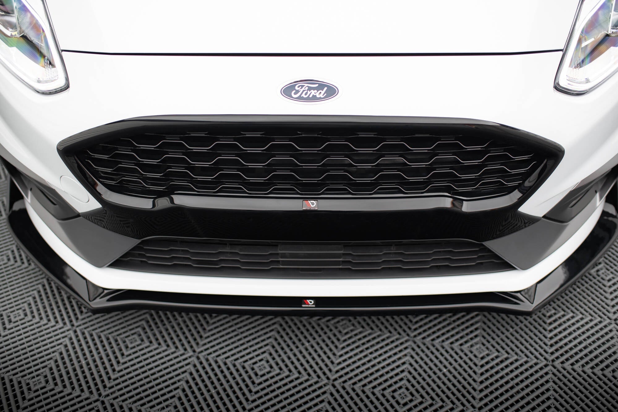 Grill delantero Ford Fiesta ST / ST-Line Mk8