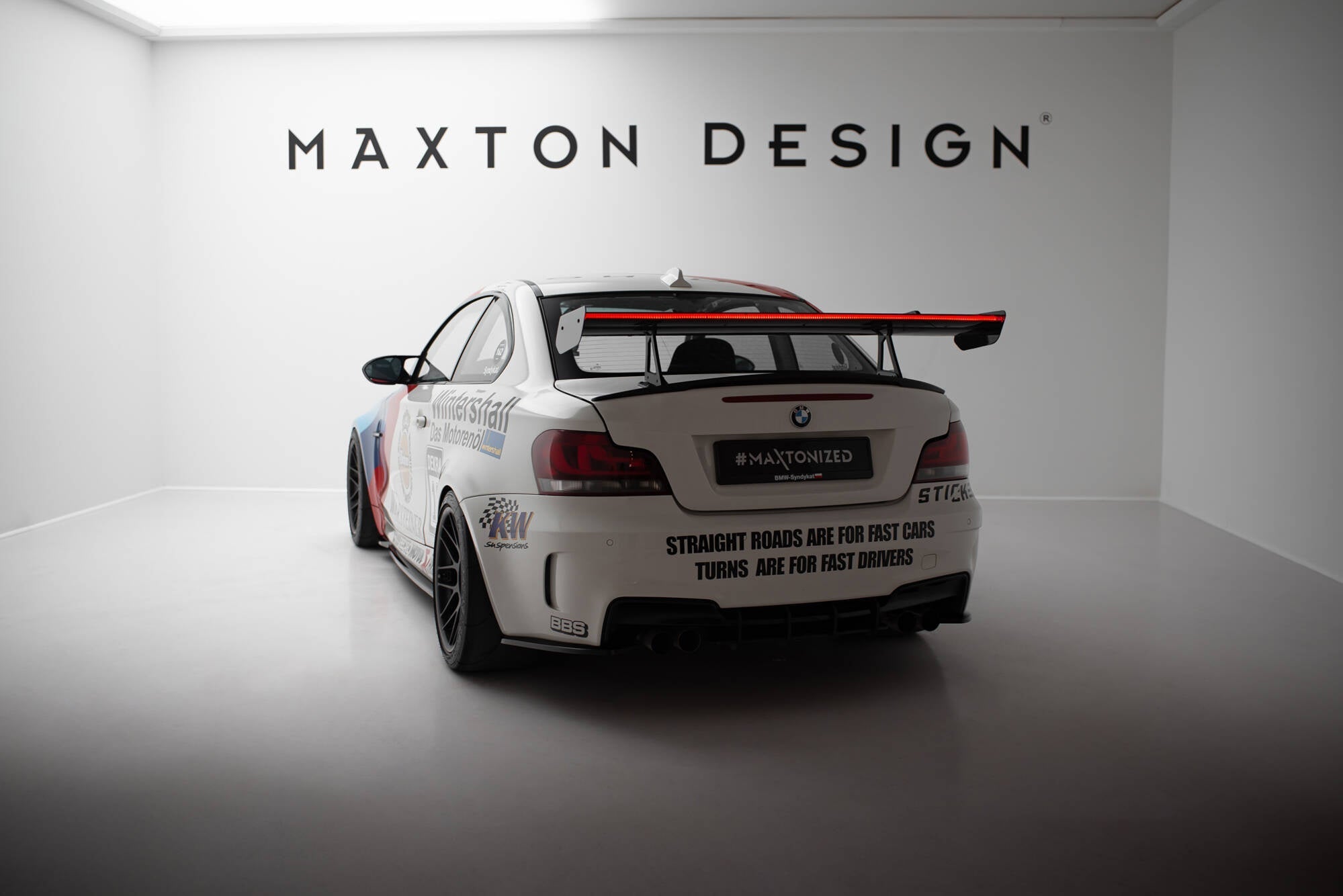 Spoiler de carbono con soportes superiores + LED BMW Serie 1 M E82