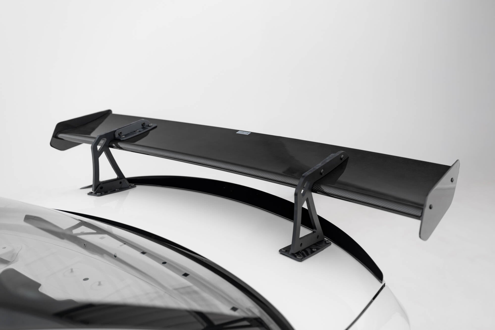 Spoiler de carbono con soportes superiores + LED BMW Serie 1 M E82