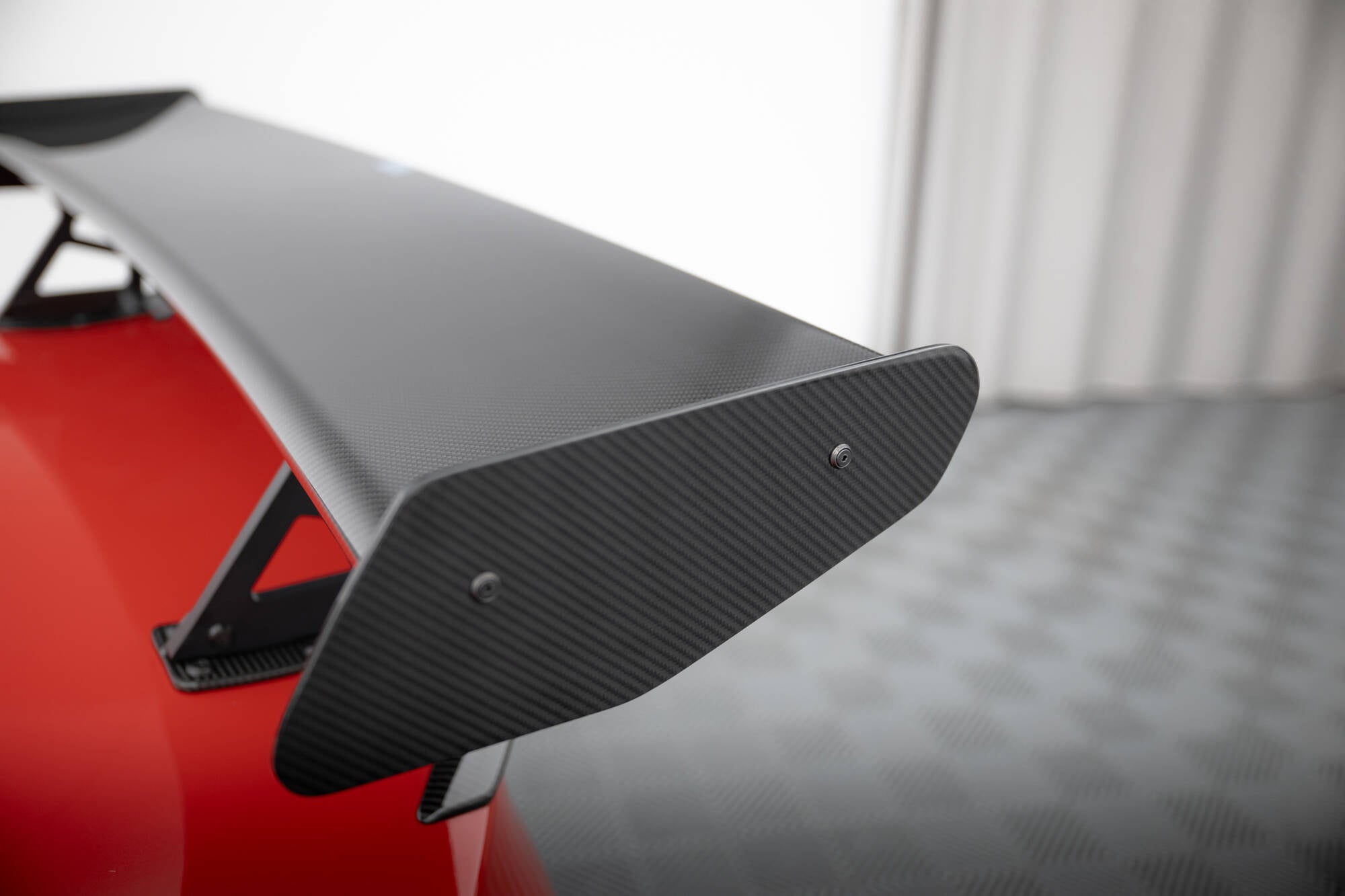 Spoiler de carbono con soportes internos + LED BMW M2 G87