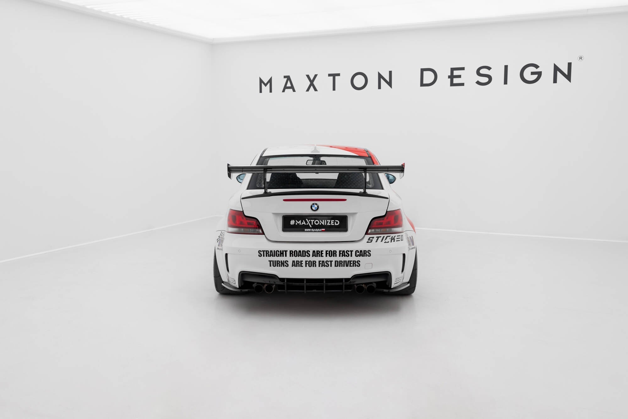 Spoiler de carbono con soportes internos V.1 BMW Serie 1 M E82