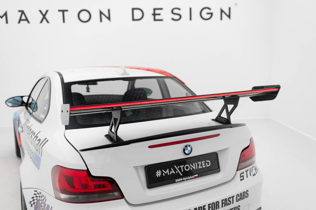 Spoiler de carbono con soportes internos V.1 + LED BMW Serie 1 M E82