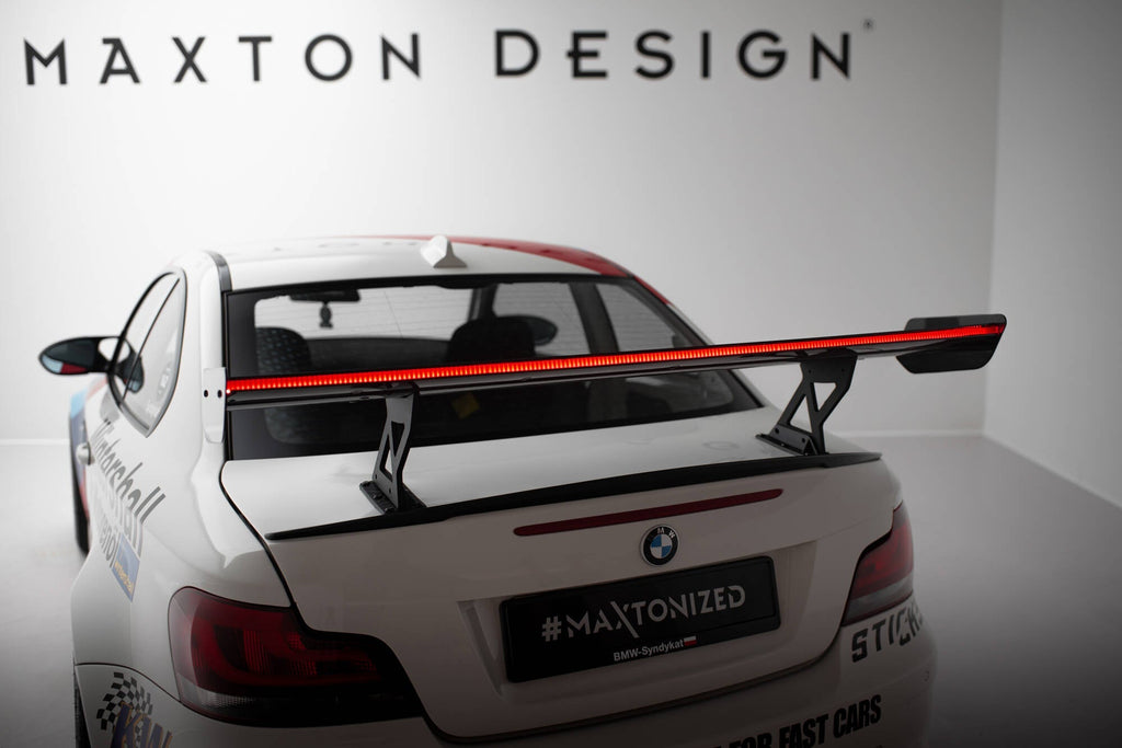 Spoiler de carbono con soportes internos V.1 + LED BMW Serie 1 M E82