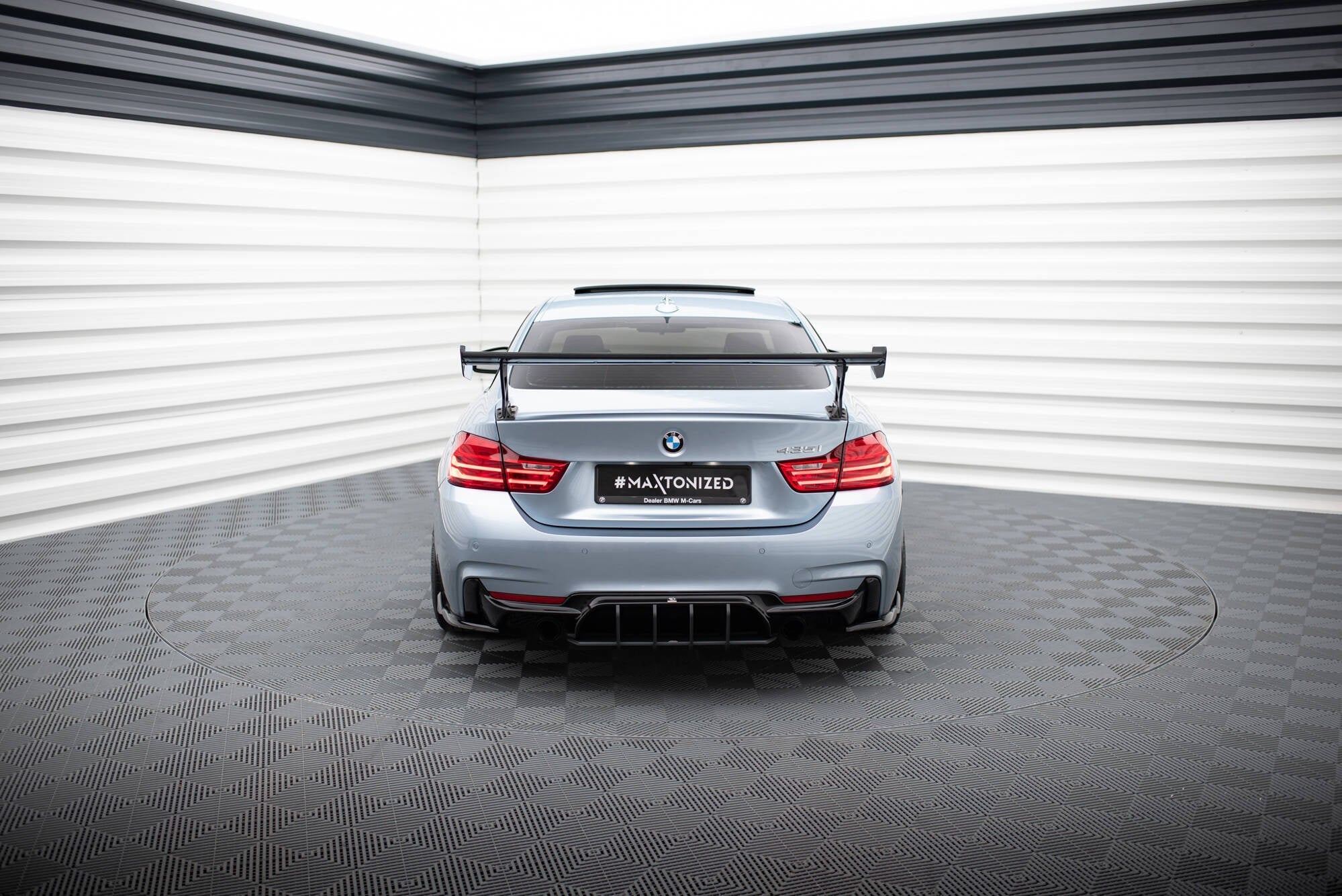 Spoiler de carbono con soportes externos BMW Serie 4 F32 / F32 M-Pack Coupé