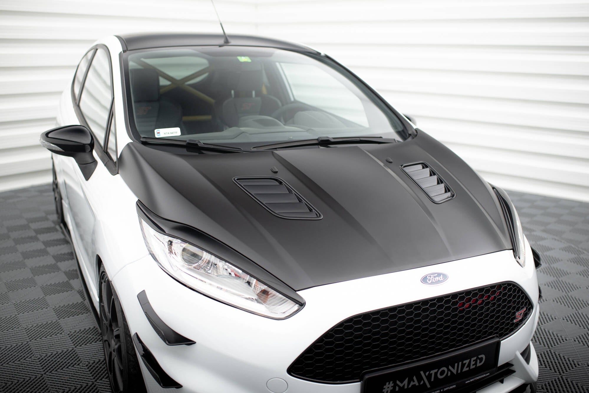 Capó Ford Fiesta ST Mk7 Facelift