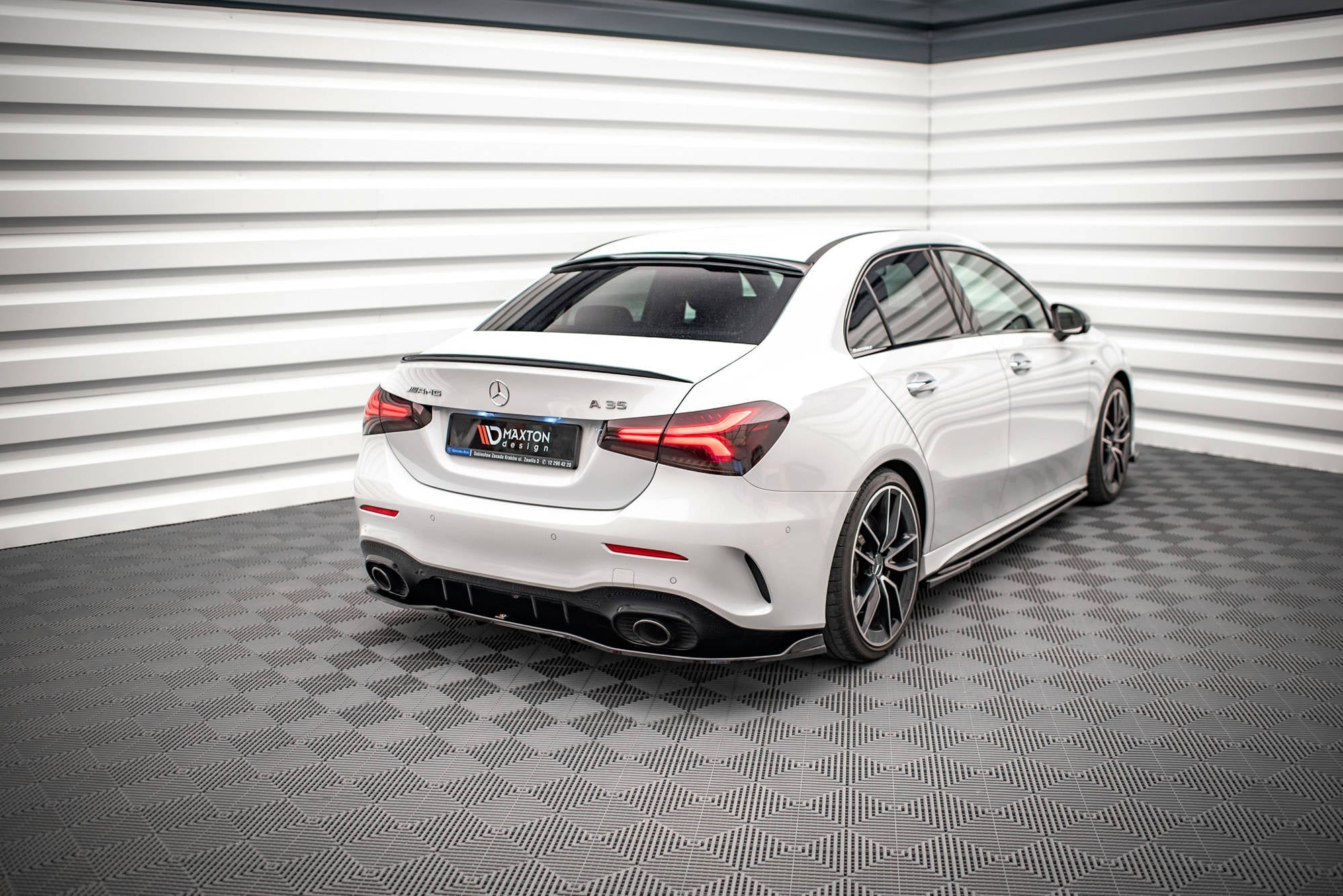Extensión trasera Szyby Mercedes Clase A AMG-Line / A35 Berlina / Sedán V177
