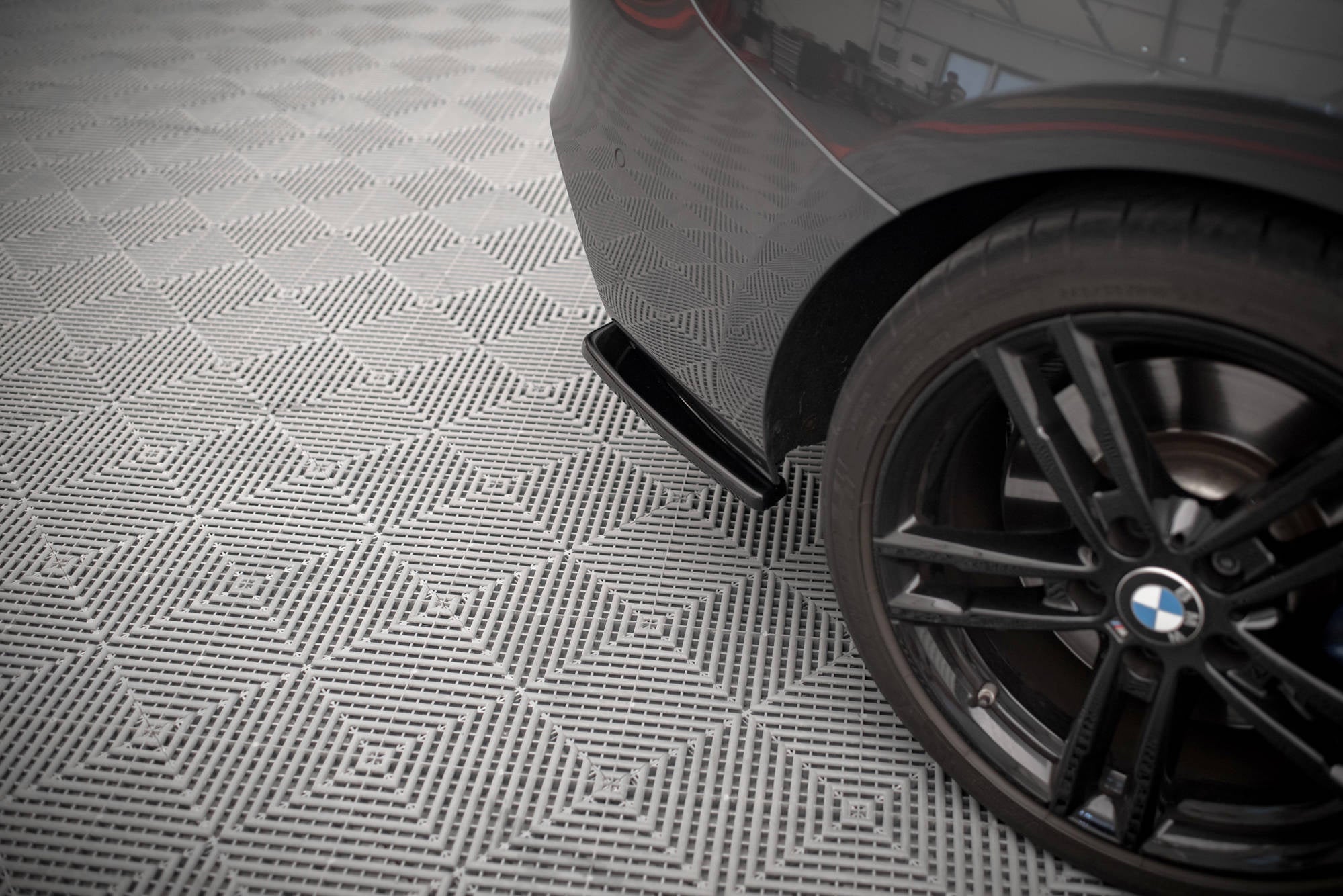 Splitters laterales traseros V.2 BMW Serie 1 F20/F21 M-POWER FACELIFT