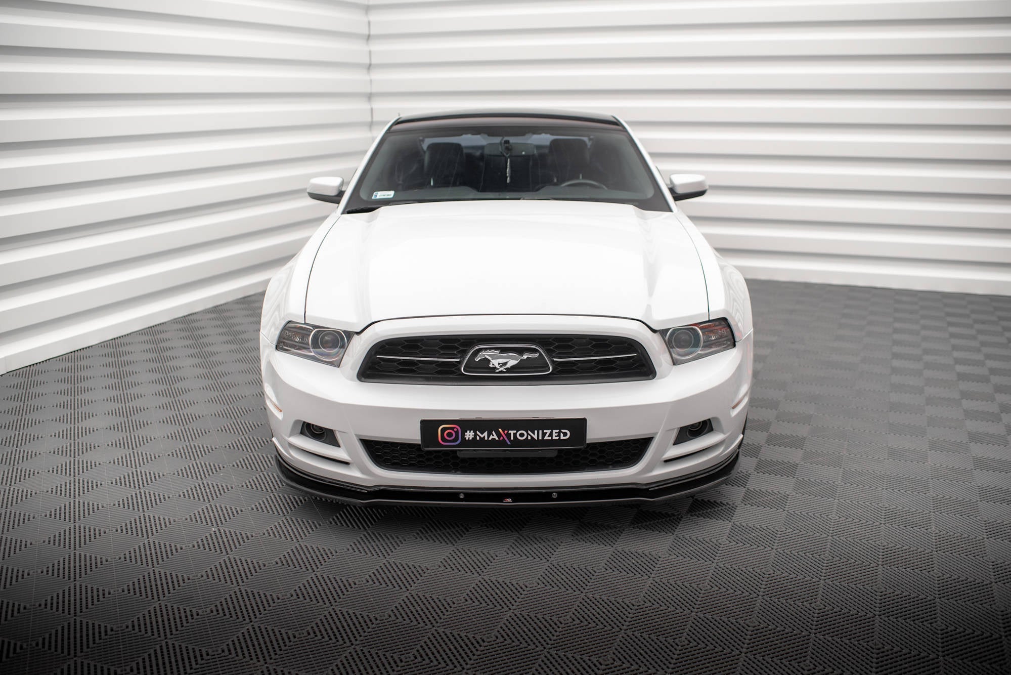 Lip delantero Ford Mustang Mk5 Facelift