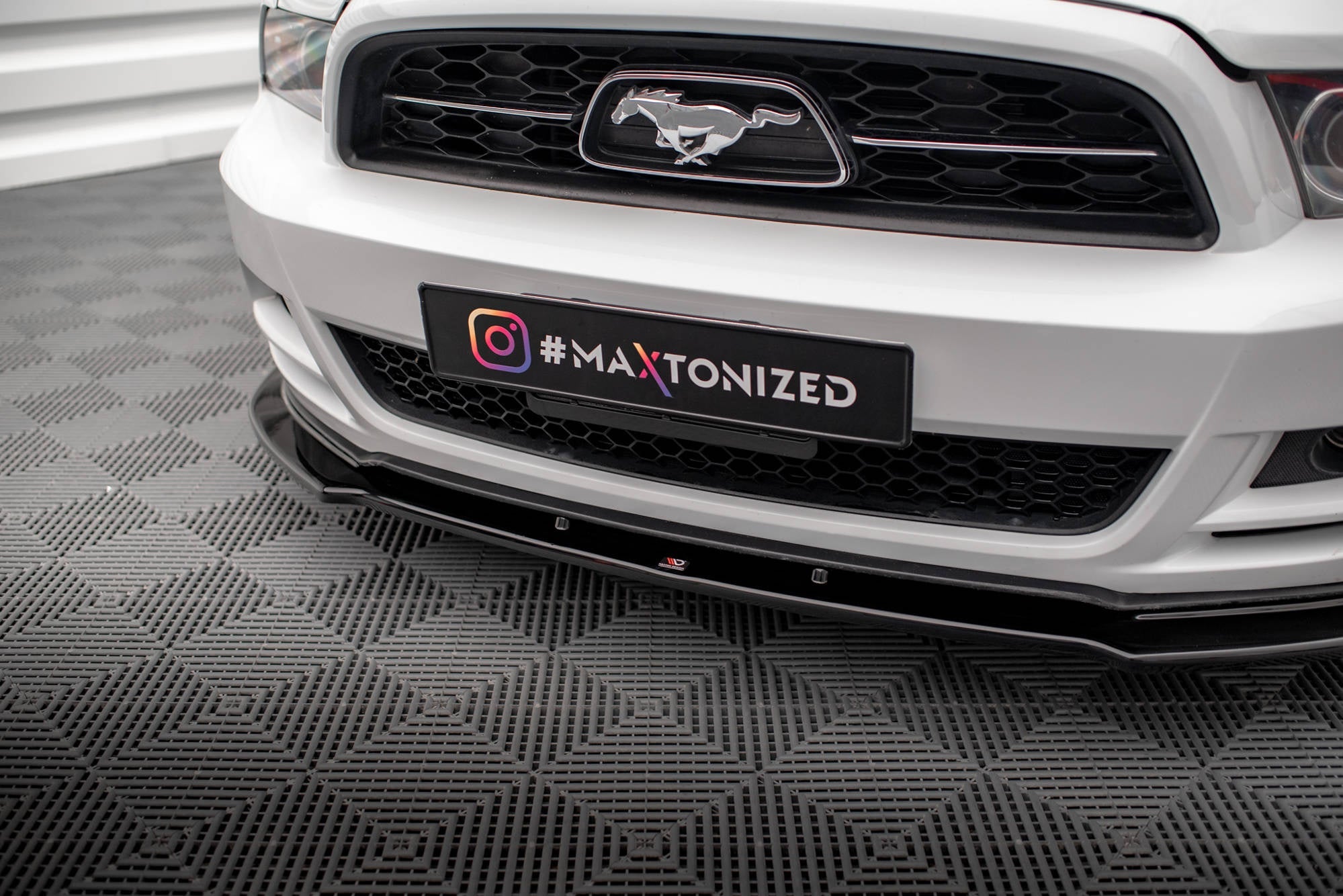 Lip delantero Ford Mustang Mk5 Facelift