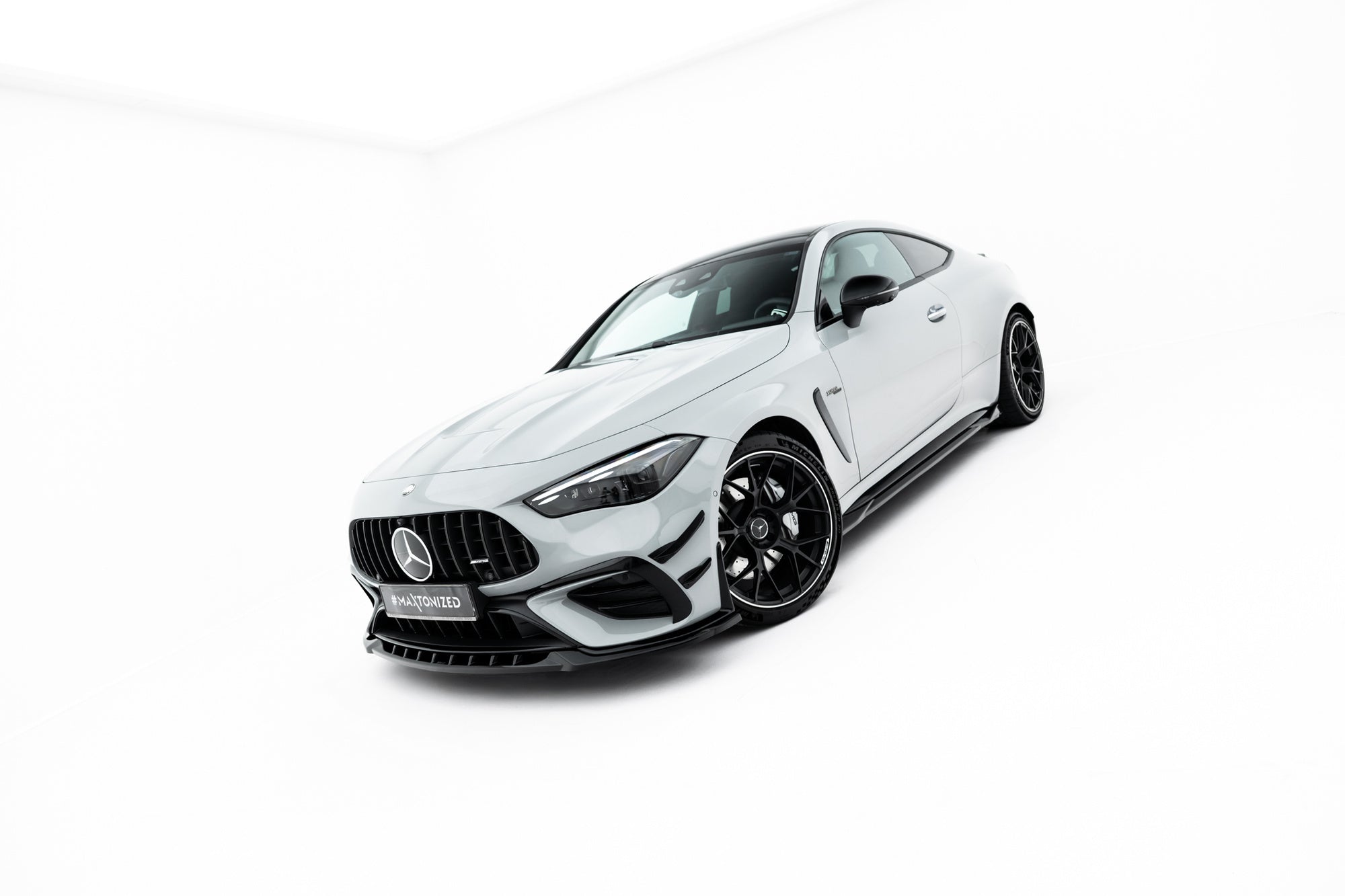 Lip delantero Mercedes-AMG CLE 53 Aero C236