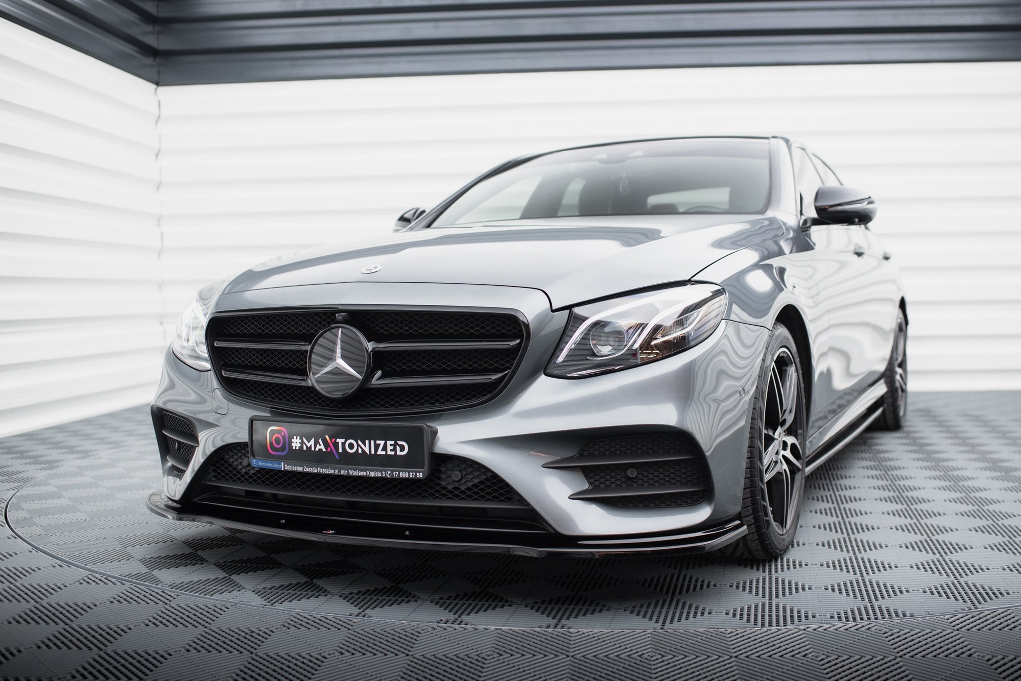 Lip delantero Mercedes-Benz E43 AMG / AMG-Line Berlina / Sedán / Familiar W213 / S213