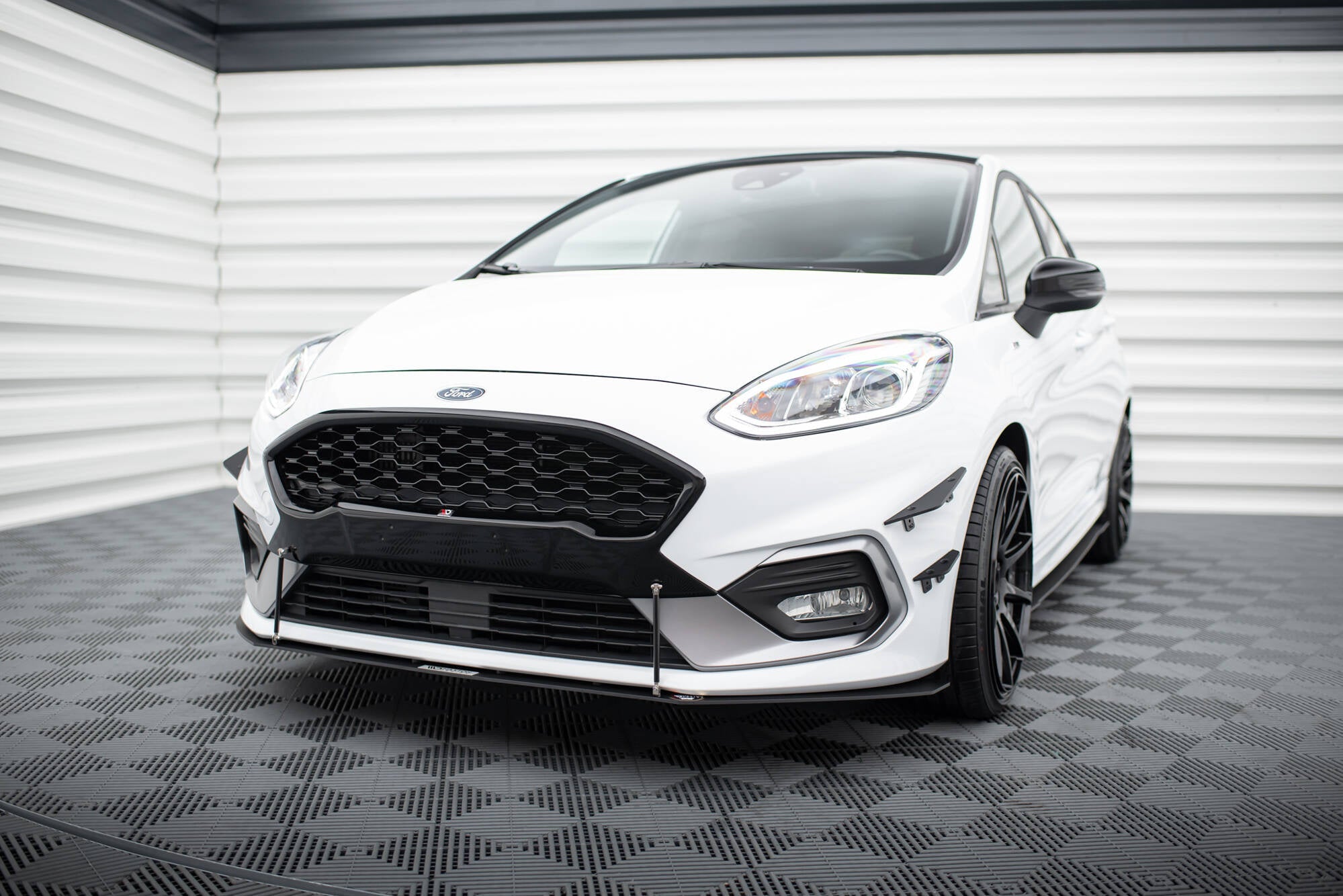 Lip delantero Racing V.2 Ford Fiesta Mk8 ST / ST-Line