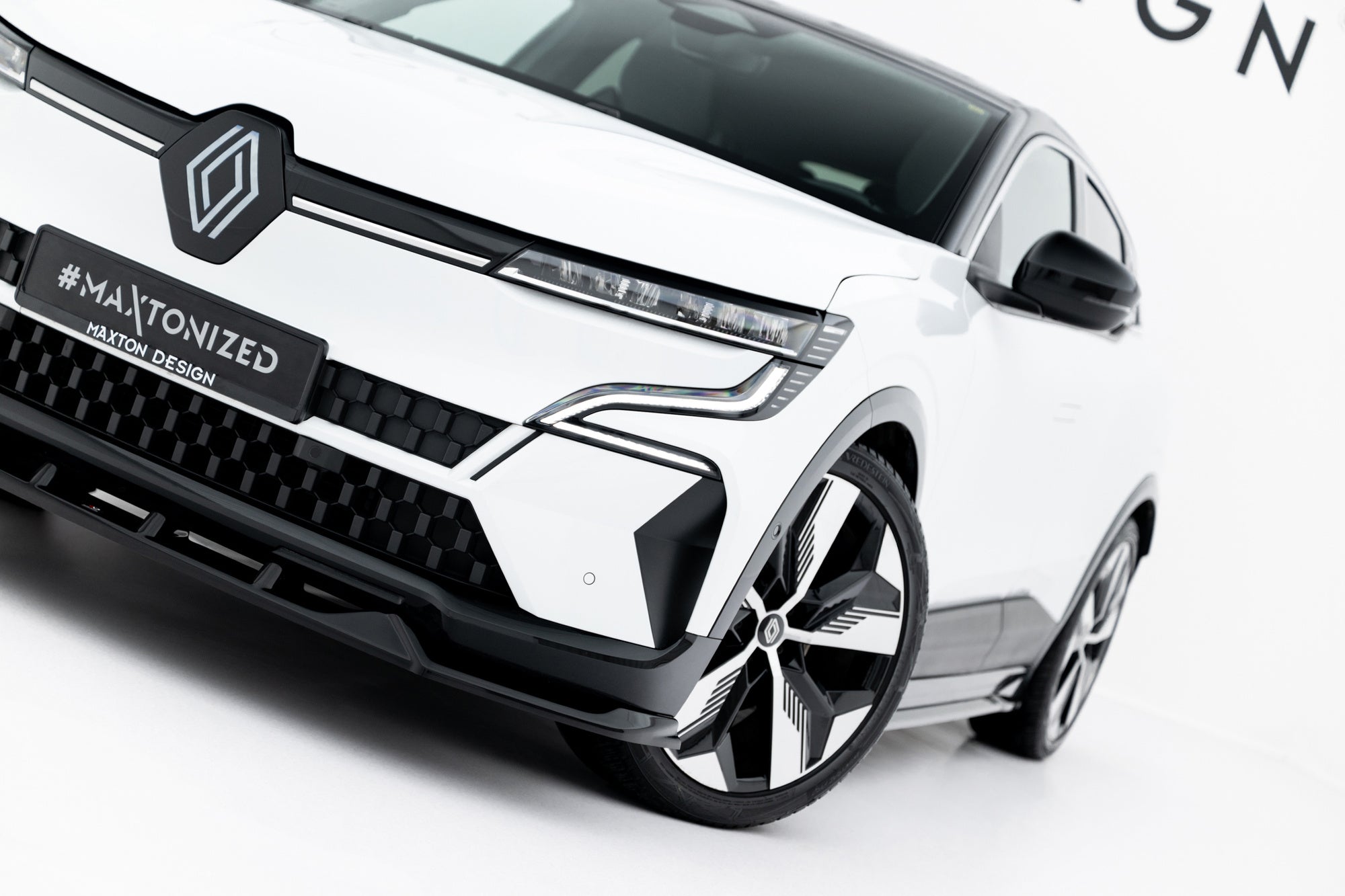 Lip delantero Renault Mégane E-Tech Electric Mk1