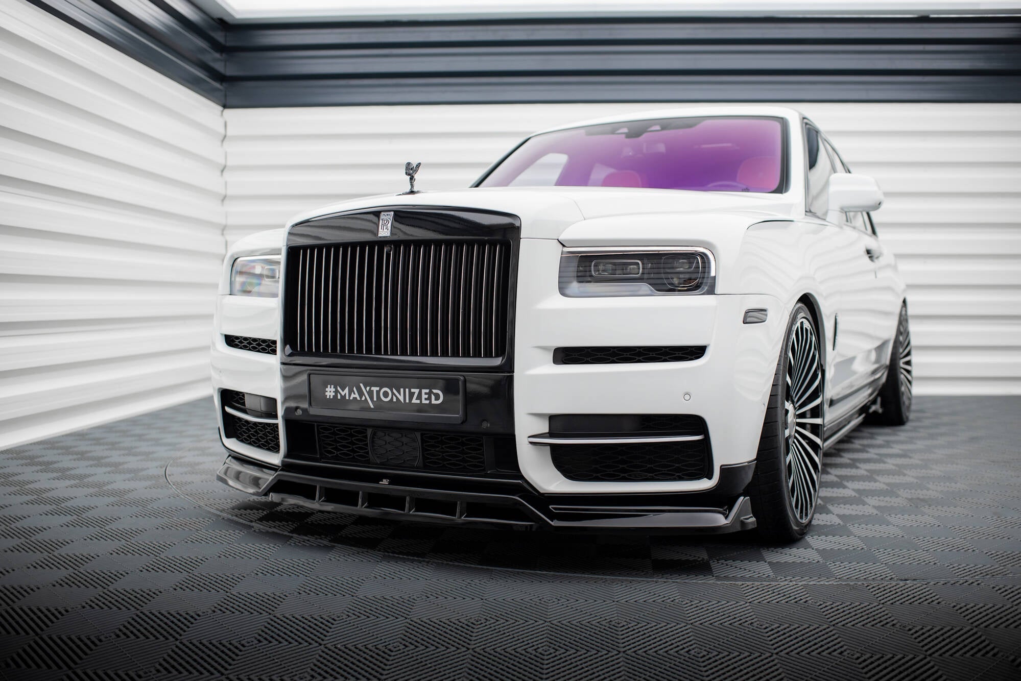 Lip delantero Rolls-Royce Cullinan Mk1