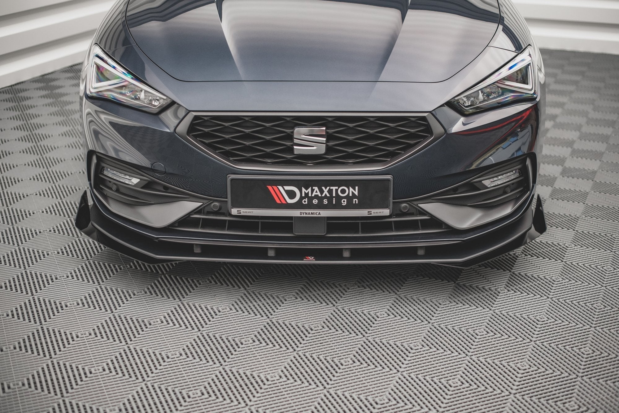 Lip delantero Street Pro + flaps Seat León FR Mk4