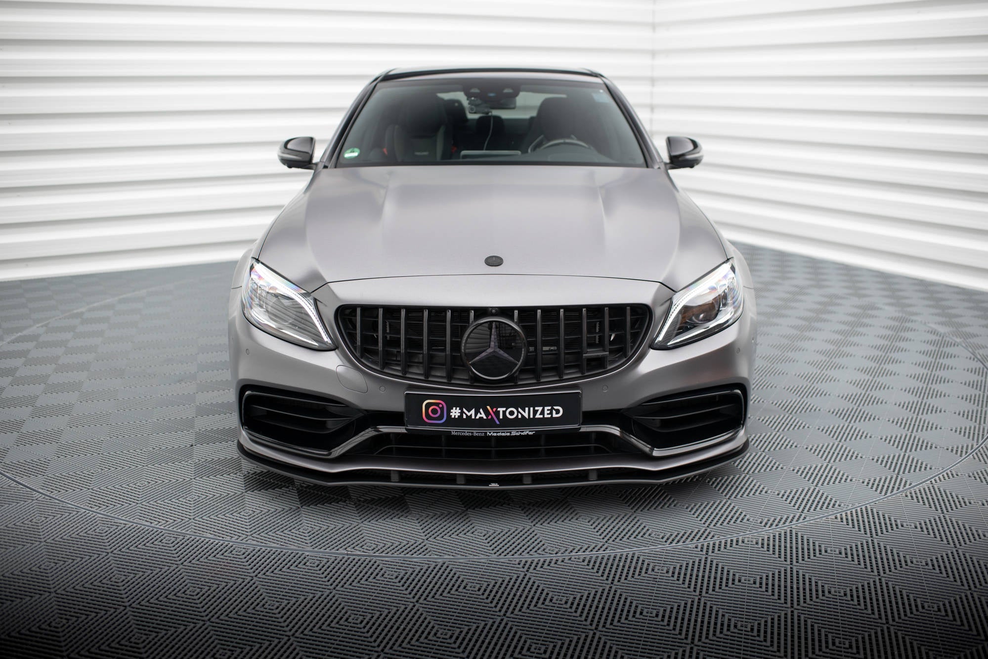 Lip delantero Street Pro Mercedes-AMG C63 Berlina / Sedán / Familiar W205 Facelift
