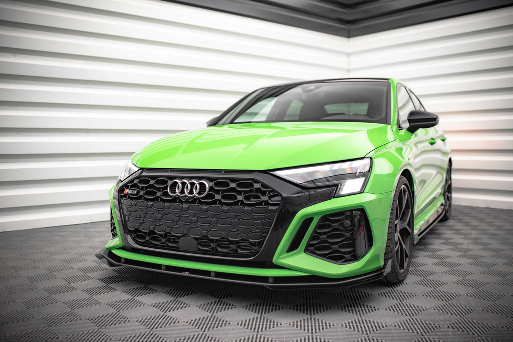 Front Lip Street Pro V.1 + Flaps Audi RS3 8Y
