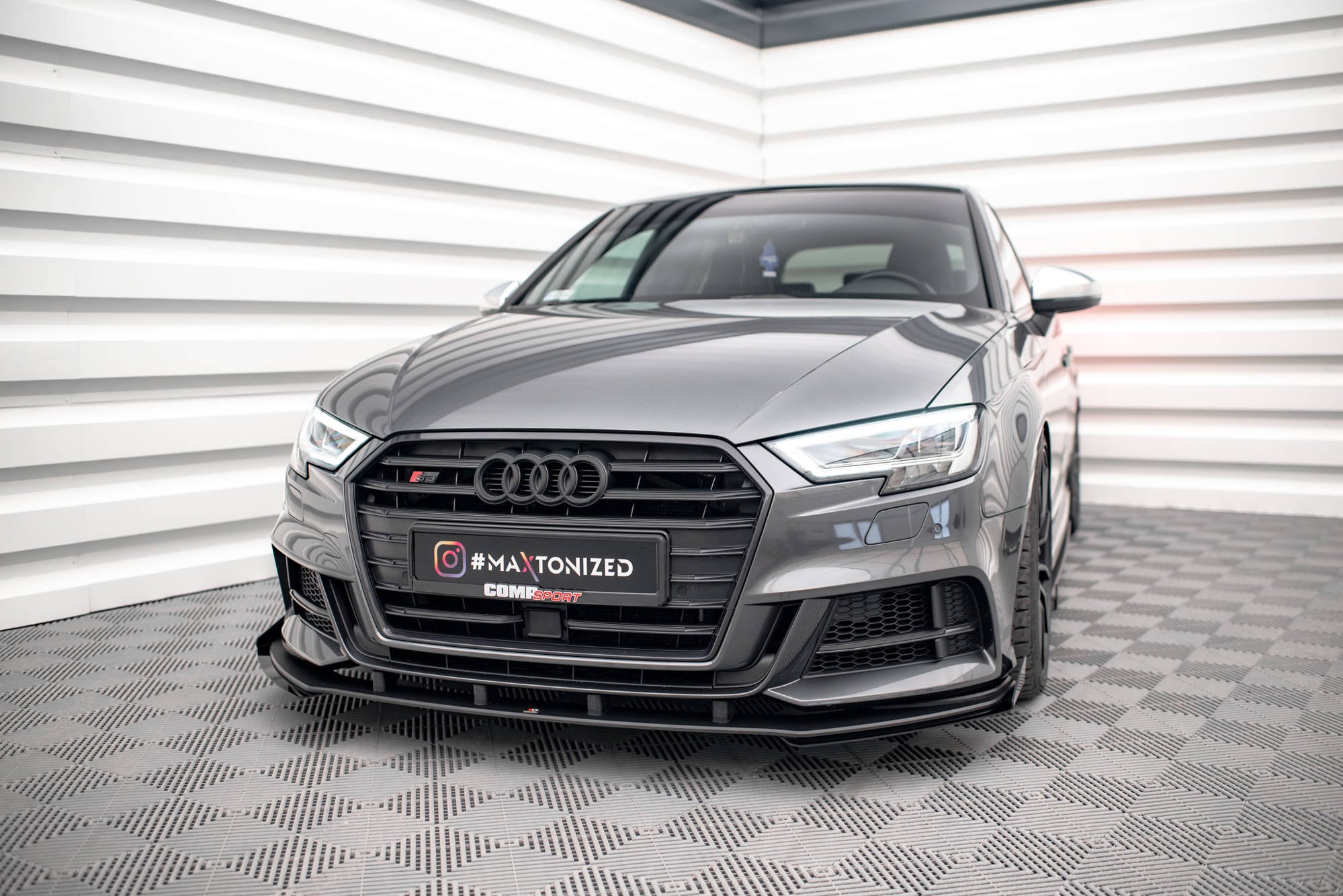 Lip Delantero Street Pro V.1 + Flaps Audi S3 / A3 S-Line Sportback 8V Facelift