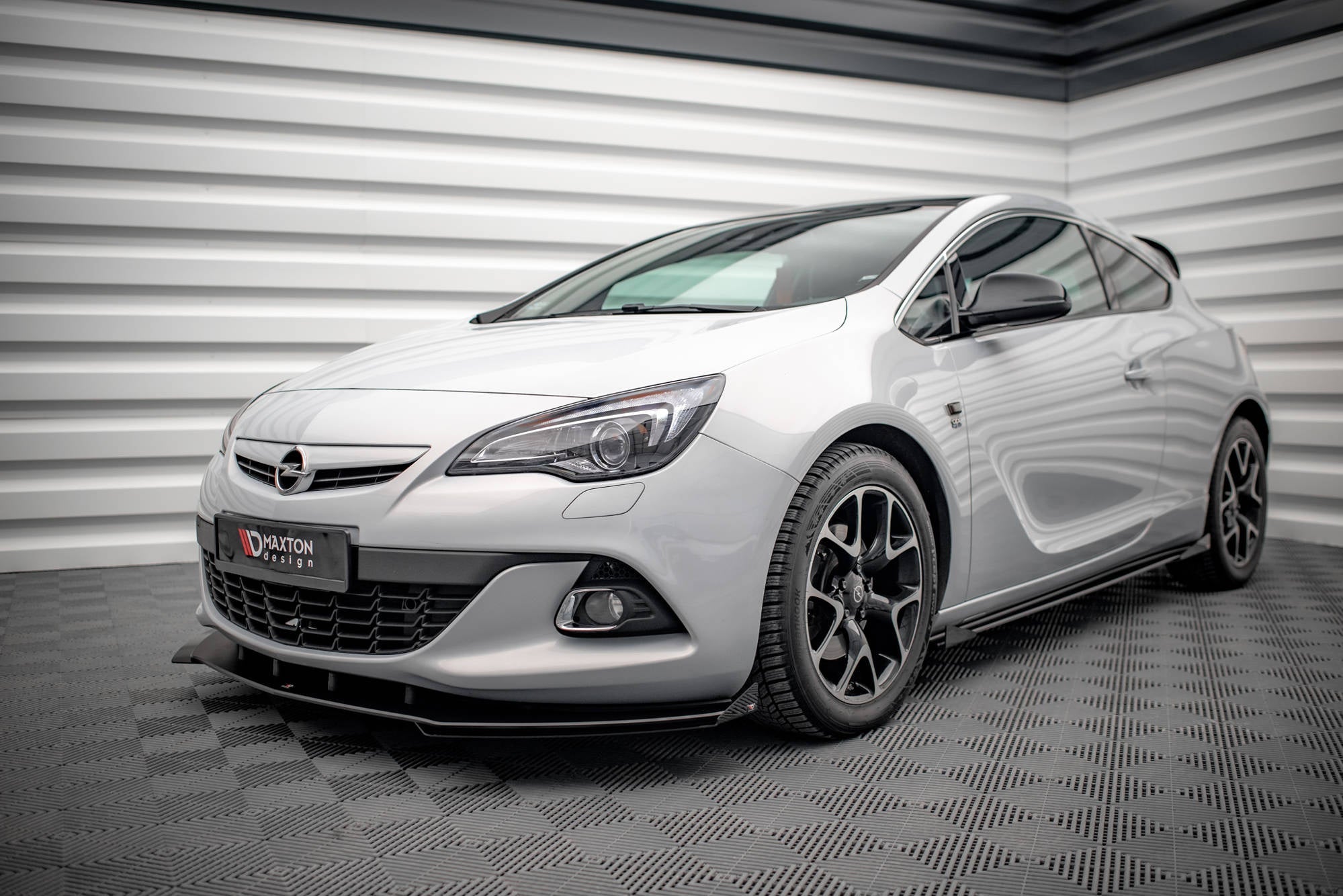 Lip Delantero Street Pro V.1 + Flaps Opel Astra GTC OPC-Line J