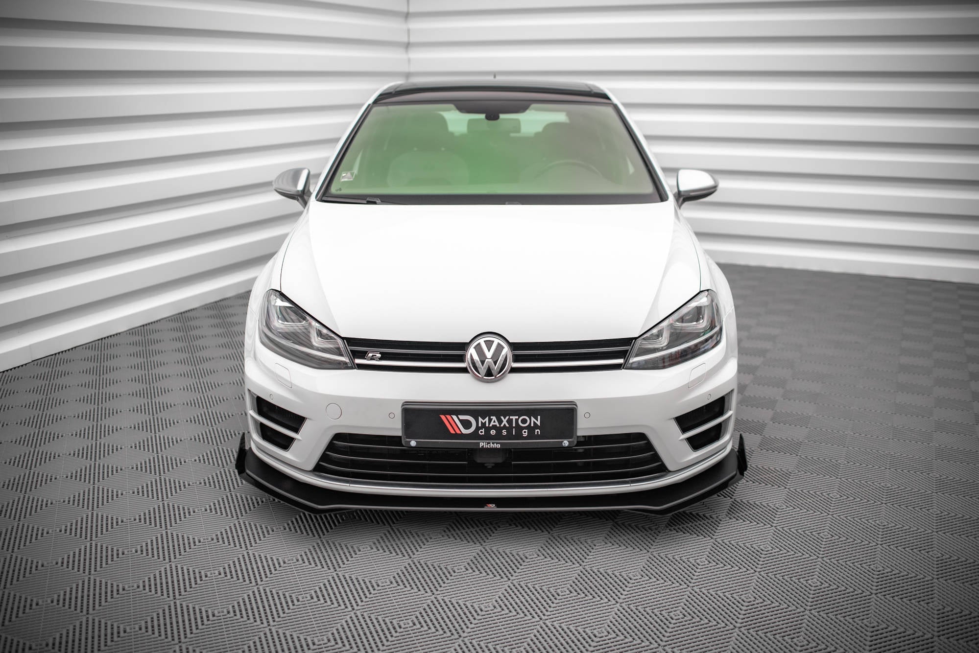 Lip Delantero Street Pro V.1 + Flaps Volkswagen Golf R Mk7