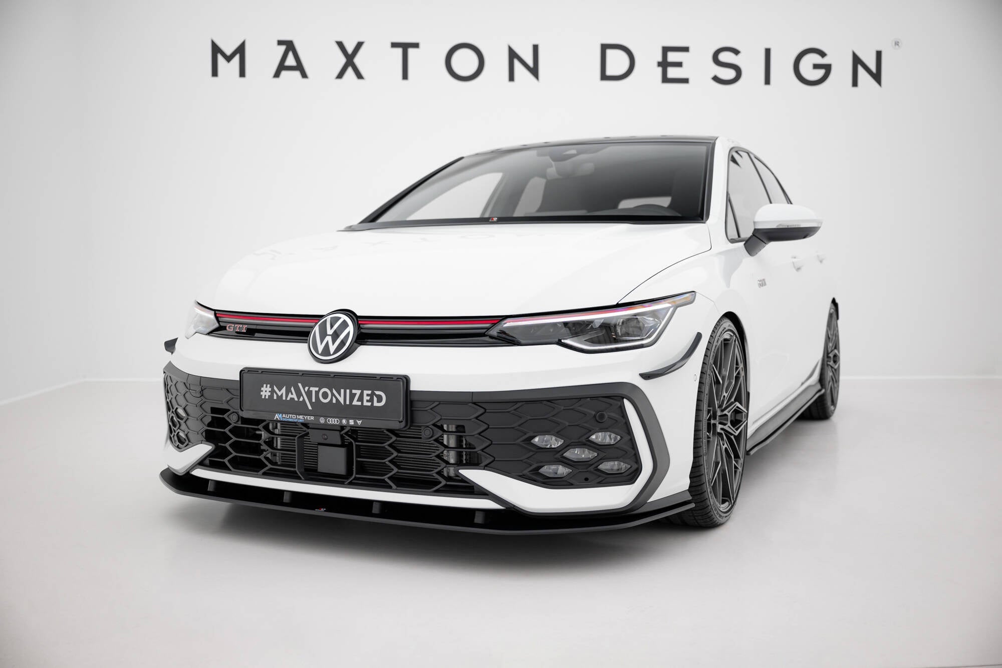 Lip delantero Street Pro Volkswagen Golf GTI / GTE / R-Line Mk8 Facelift