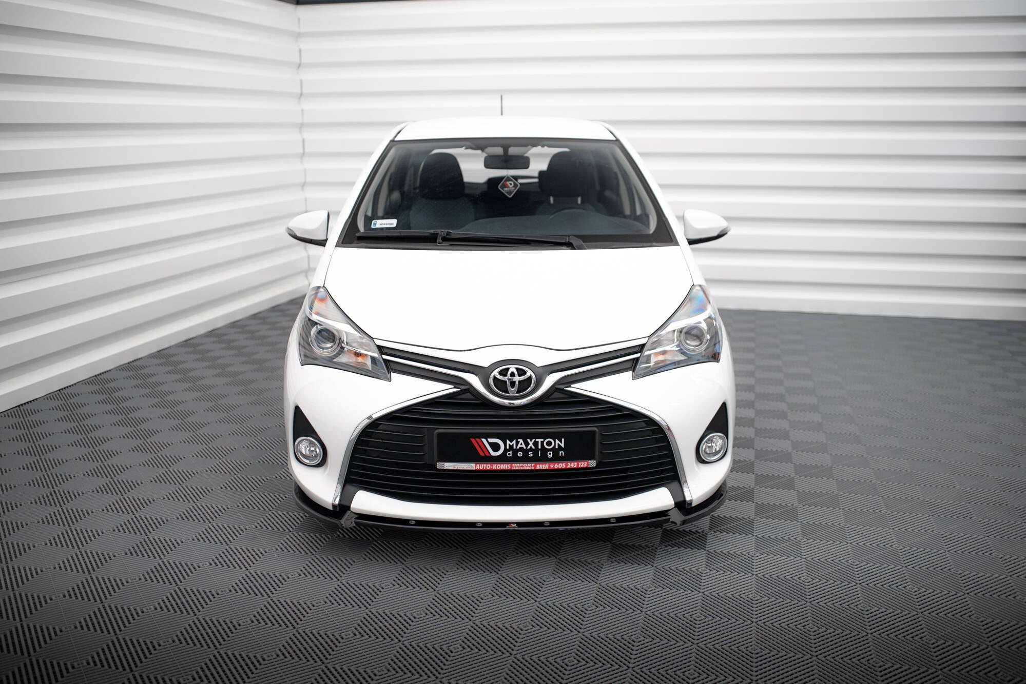 Lip delantero Toyota Yaris Mk3 Facelift
