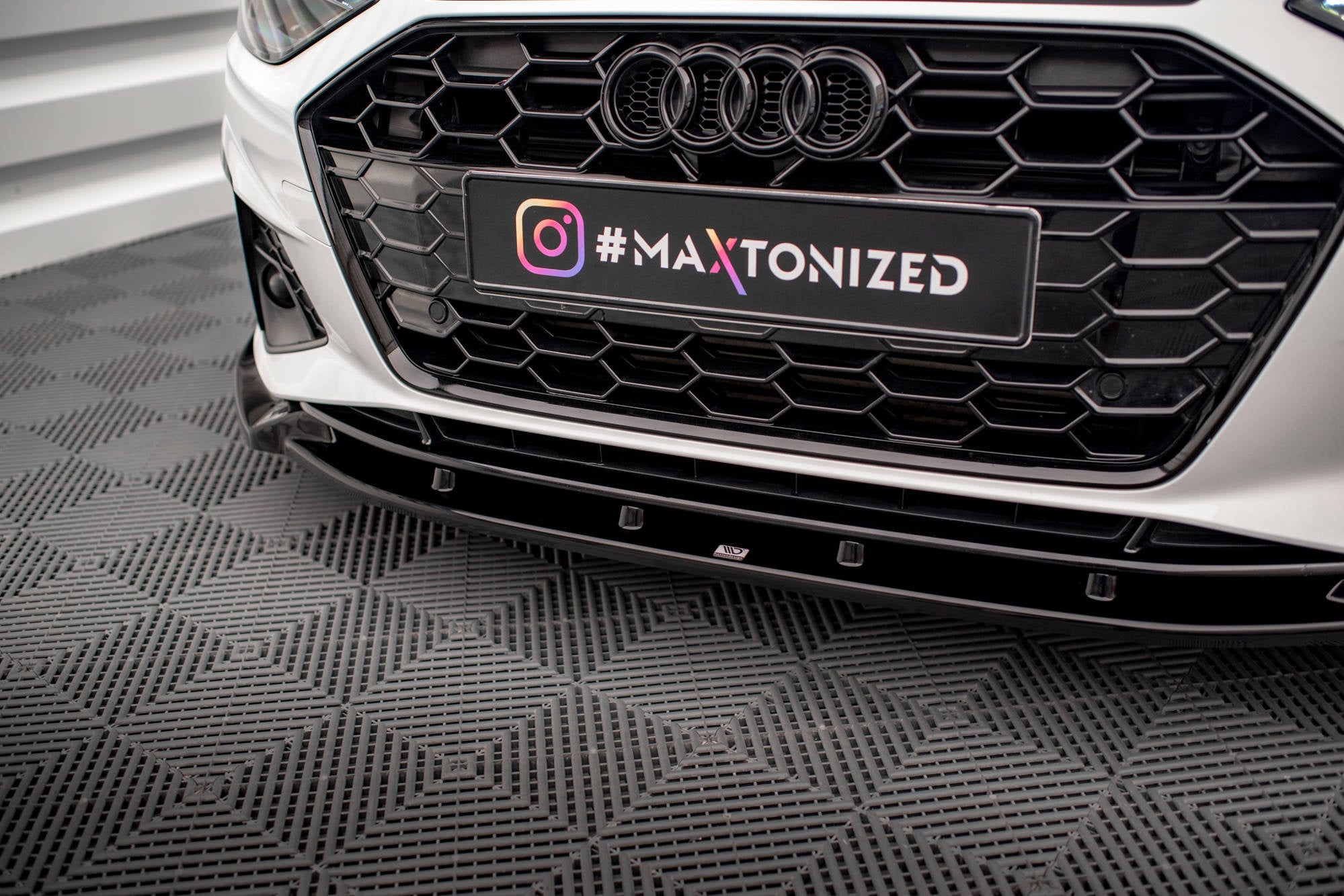 Lip delantero V.1 Audi A4 S-Line / S4 B9 Facelift